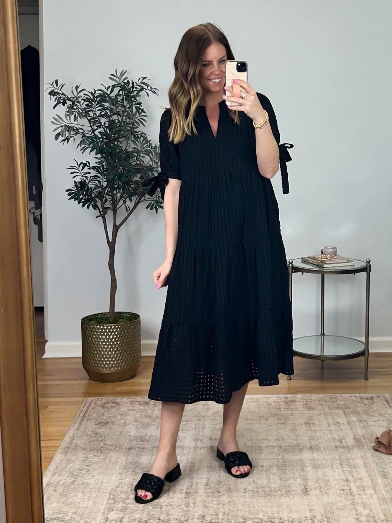 This maxi dress is so pretty and could be worn for work, school, spring and summer events. Also looks cute with sneakers for a casual outfit! 



#LTKFindsUnder50 #LTKWorkwear #LTKFindsUnder100