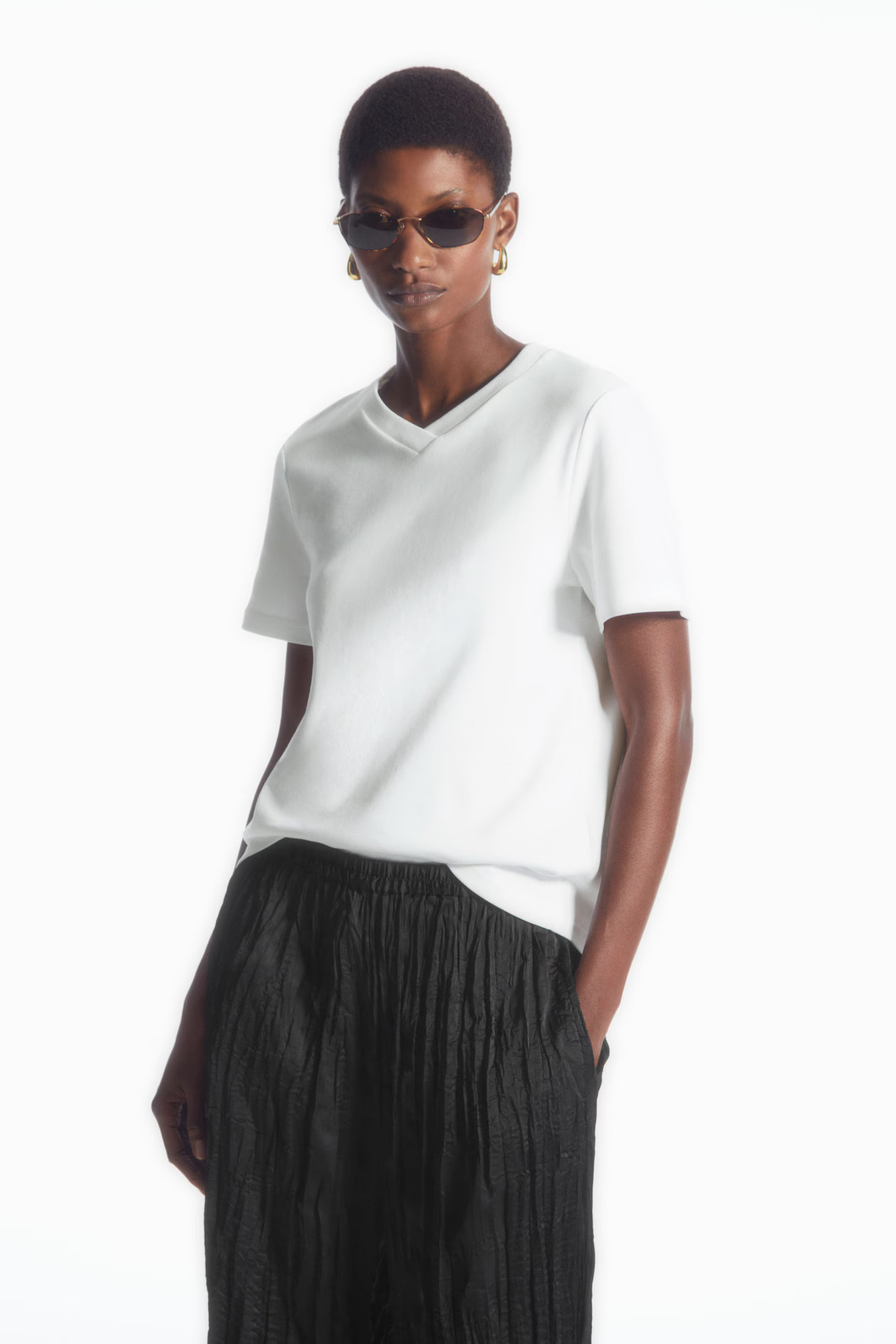 BOXY V-NECK T-SHIRT - WHITE | COS (AU)