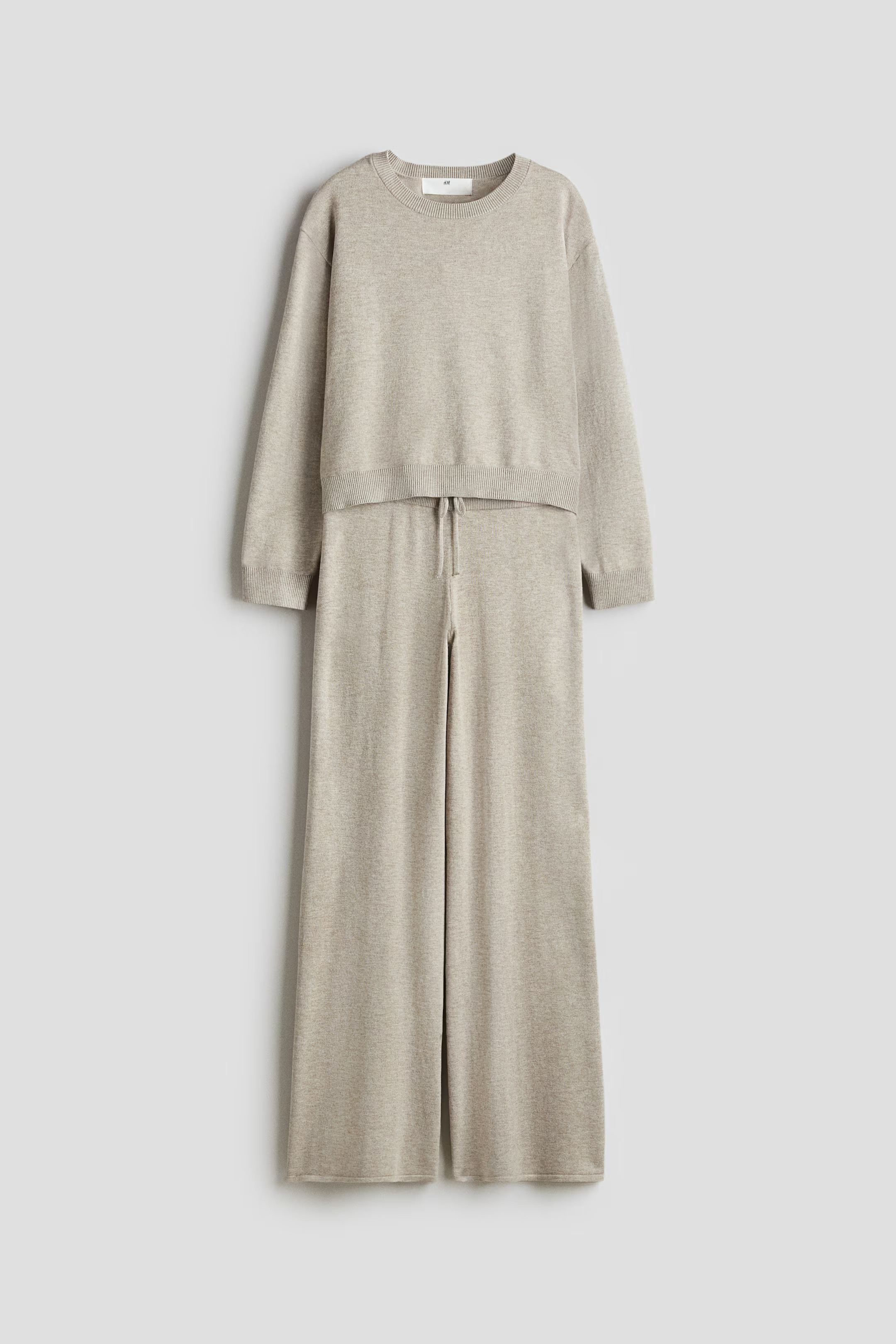 2-piece fine-knit set | H&M (UK, MY, IN, SG, PH, TW, HK)