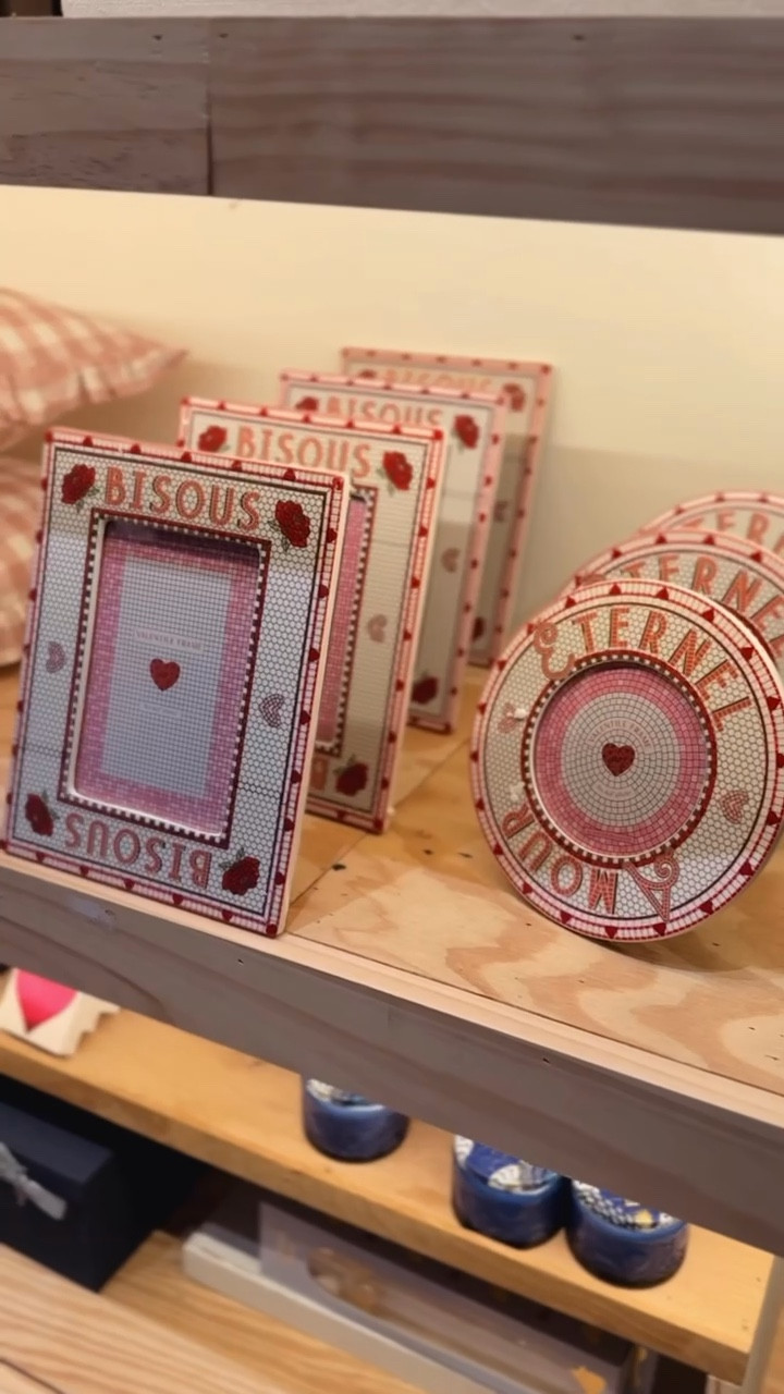 Valentine’s Day gifts
Valentine’s Day
Sweater dress
Bra

#LTKSeasonal #LTKValentine #LTKHome