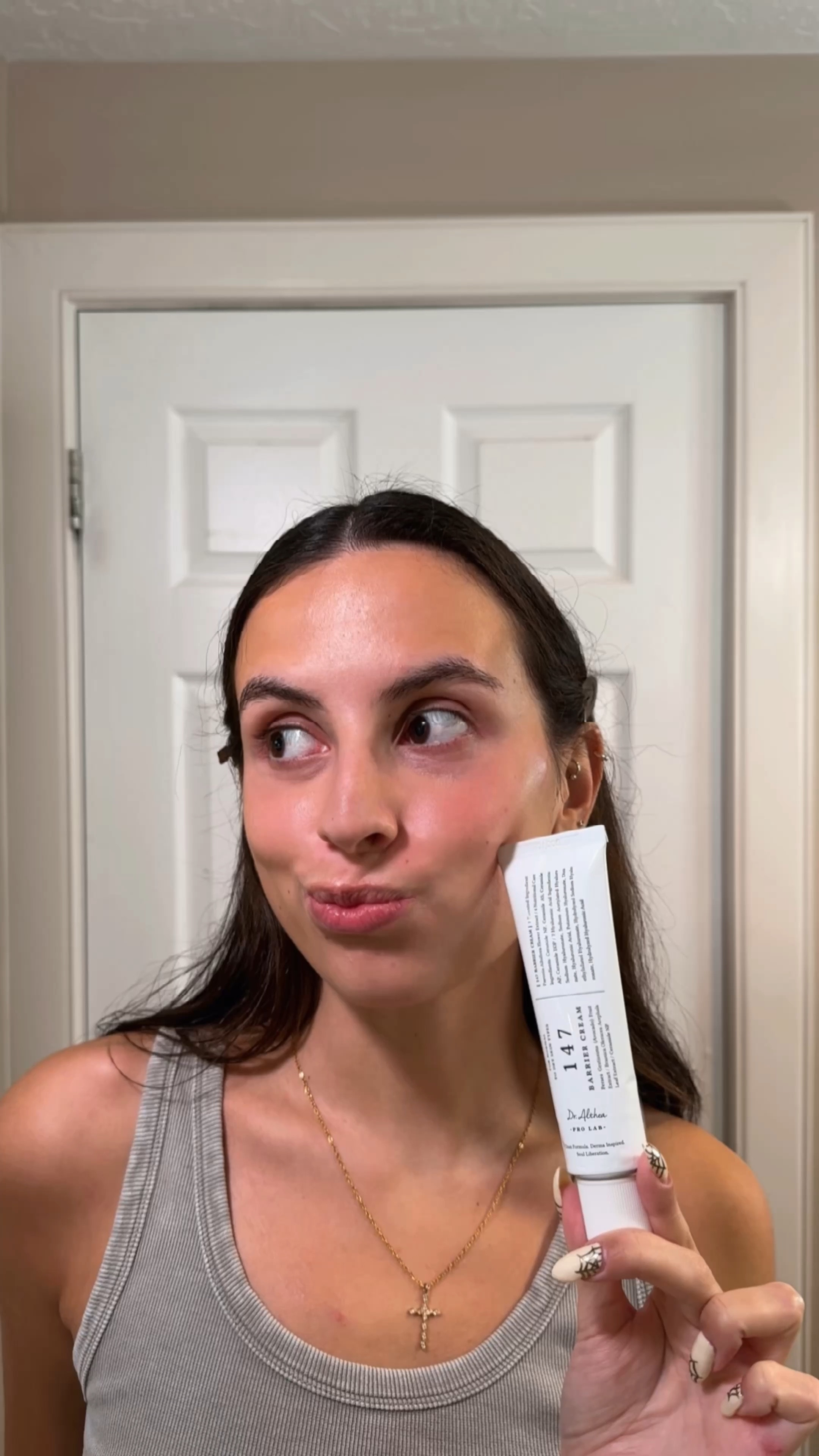 147 barrier cream!!

#LTKFindsUnder50 #LTKStyleTip #LTKBeauty