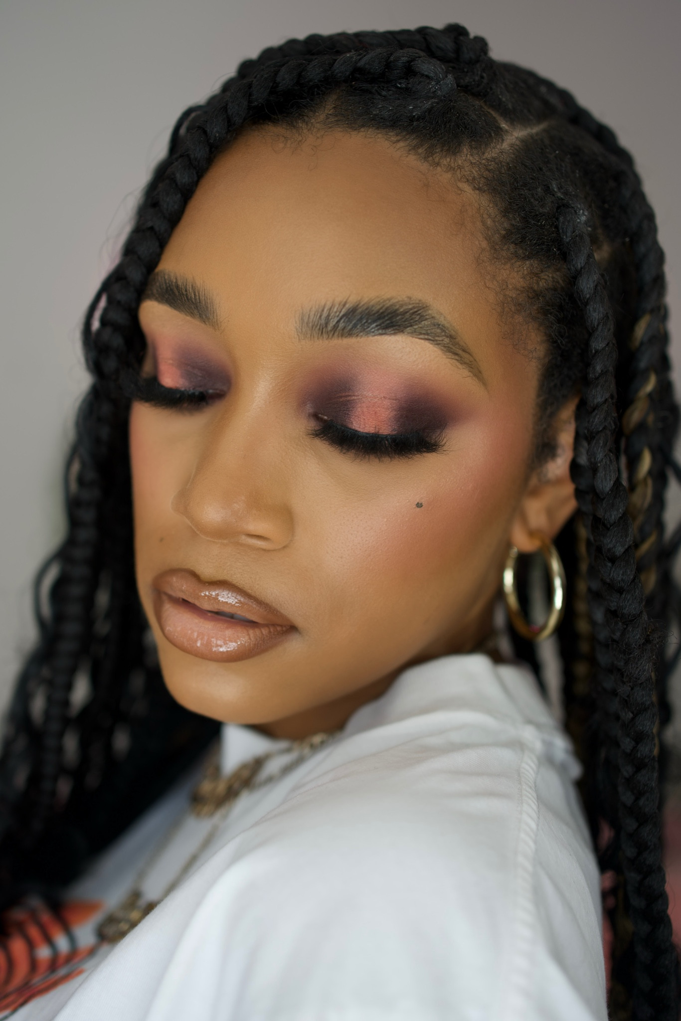 Berry Halo / Spotlight Eye with a nude glossy lip!

#LTKbeauty