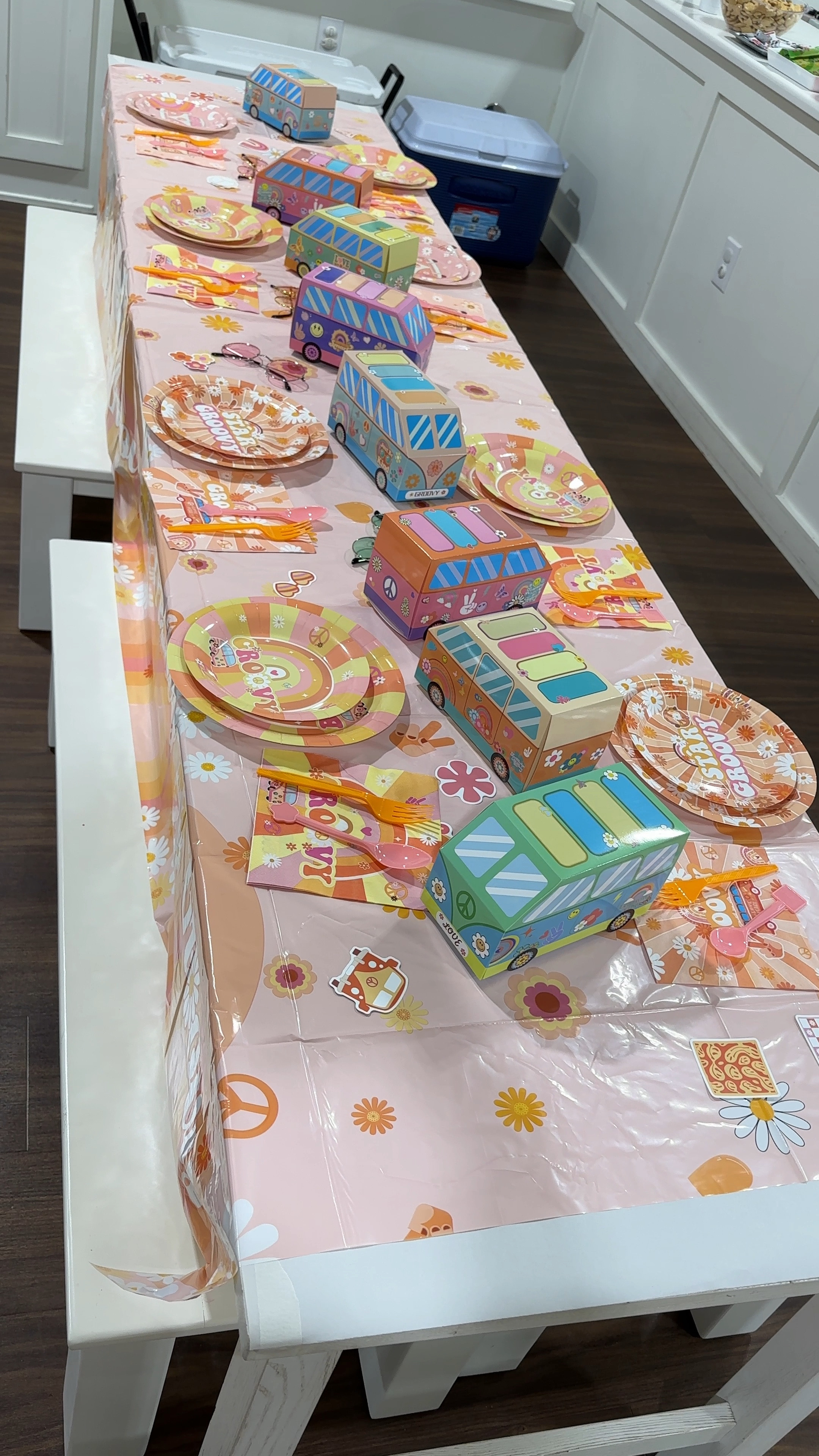 Groovy Party Decor ideas 

Toddler party themes
Groovy party theme ☮️

#toddlerpartyideas

#LTKKids #LTKParties #LTKMostLoved