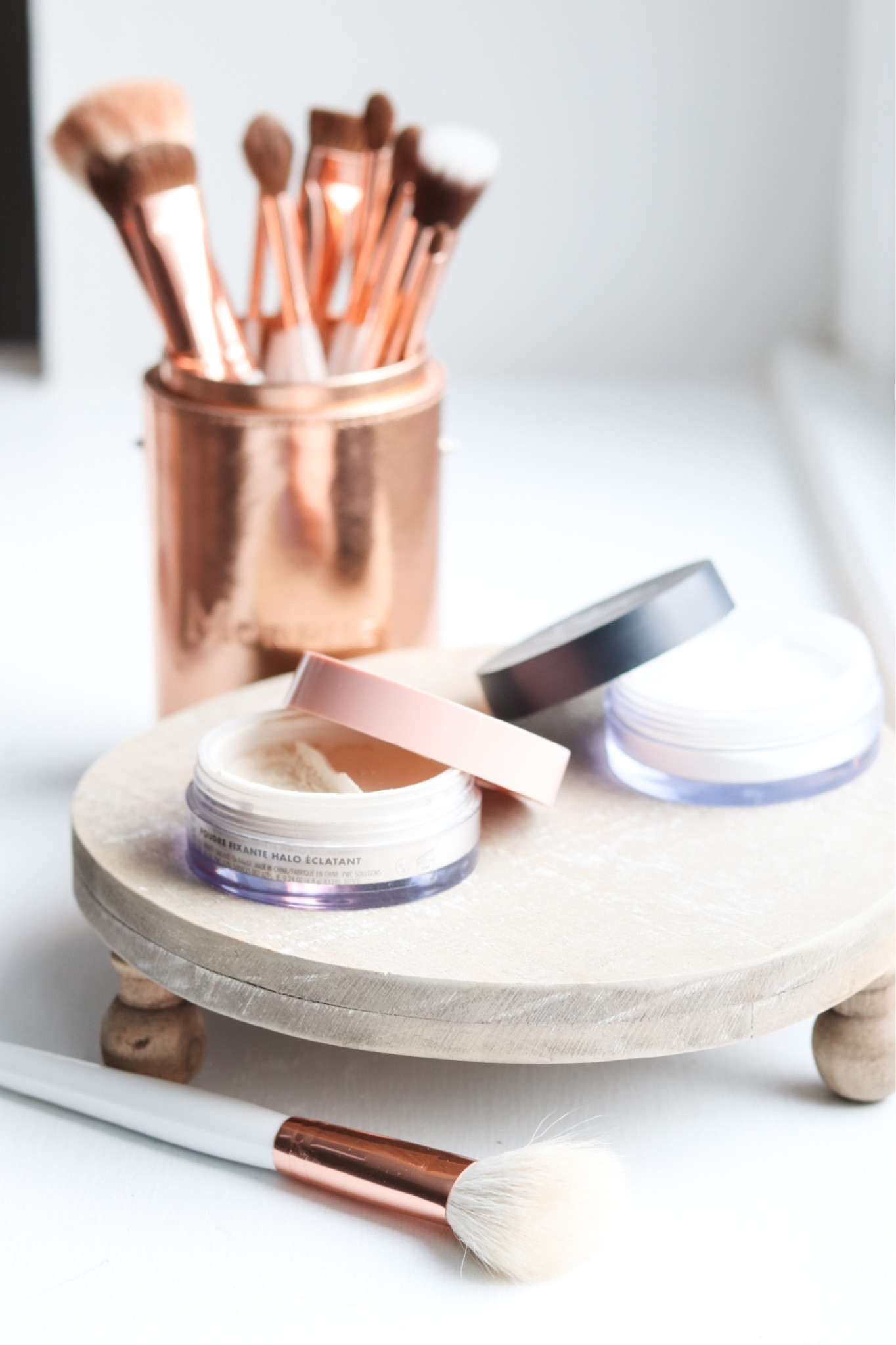 my favorite under eye loose setting powder(s):

dry or more mature : halo glow
normal to oily : HD



#LTKstyletip #LTKover40 #LTKbeauty