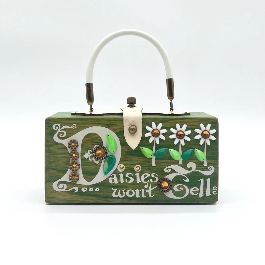 Enid Collins of Texas 1972 “Daisies won’t Tell” box bag | Etsy (US)
