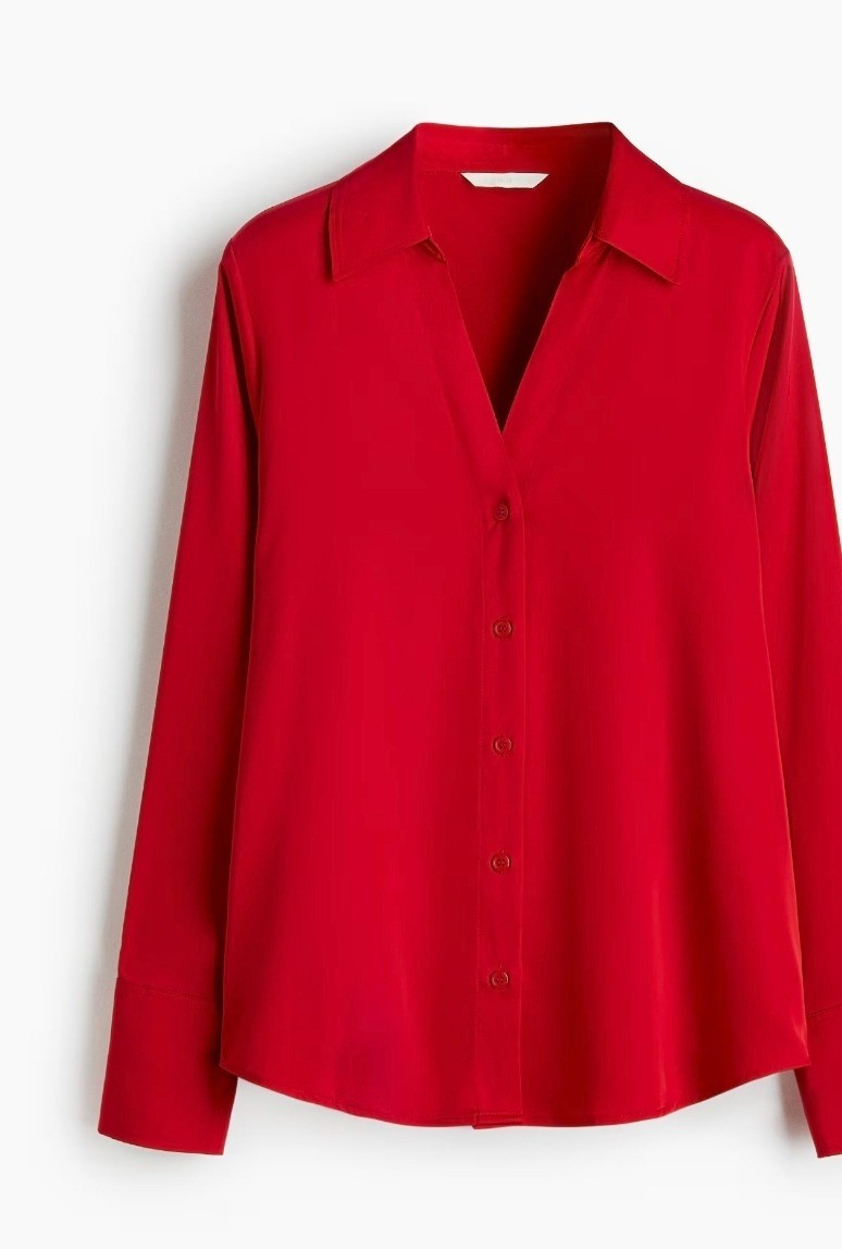 Blusa roja con escote para mujeres para Navidad.CHRISTMAS blouse in red.

#LTKPetite #LTKMidsize