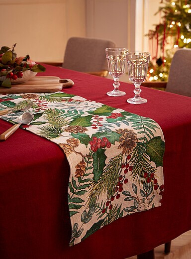 Pine cones and berries table runnerSee available sizesChristmas Collection | Simons
