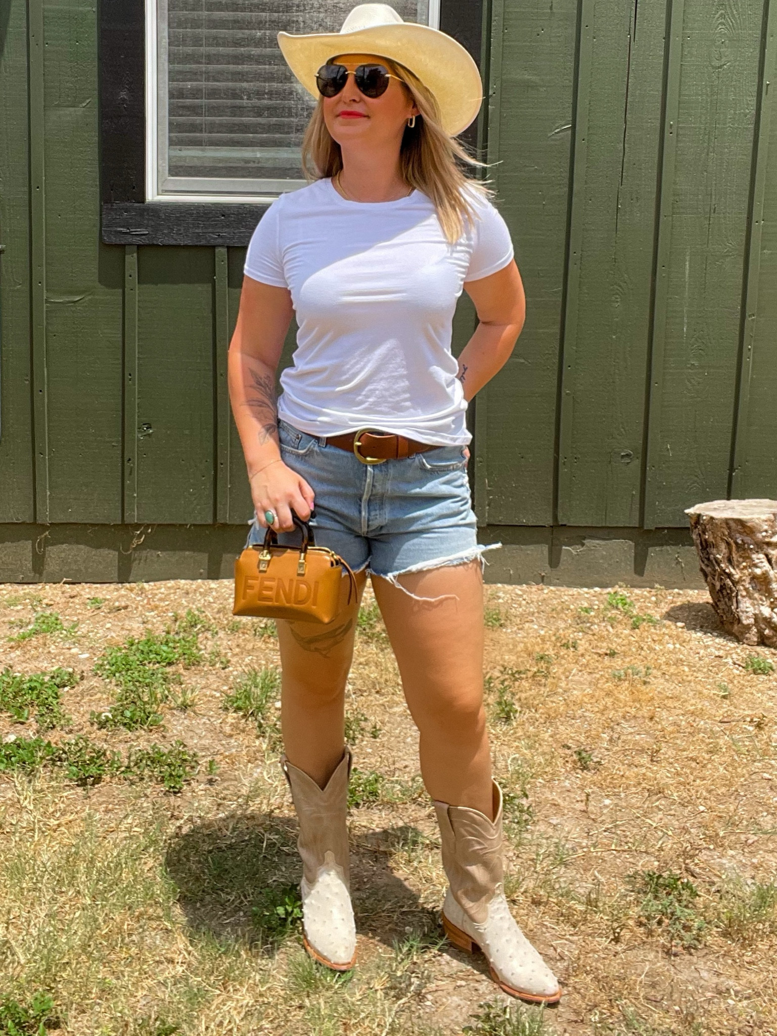 Summertime staples 💙

#LTKstyletip #LTKSeasonal #LTKshoecrush