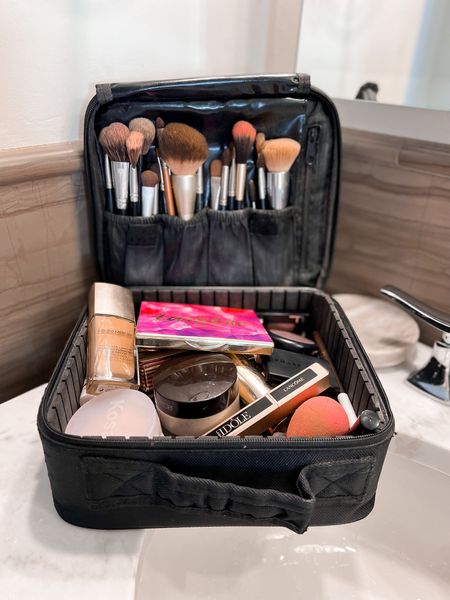 The best way I have found to organize my makeup and brushes. Amazon prime deals 30% off 

#LTKsalealert #LTKunder50 #LTKbeauty