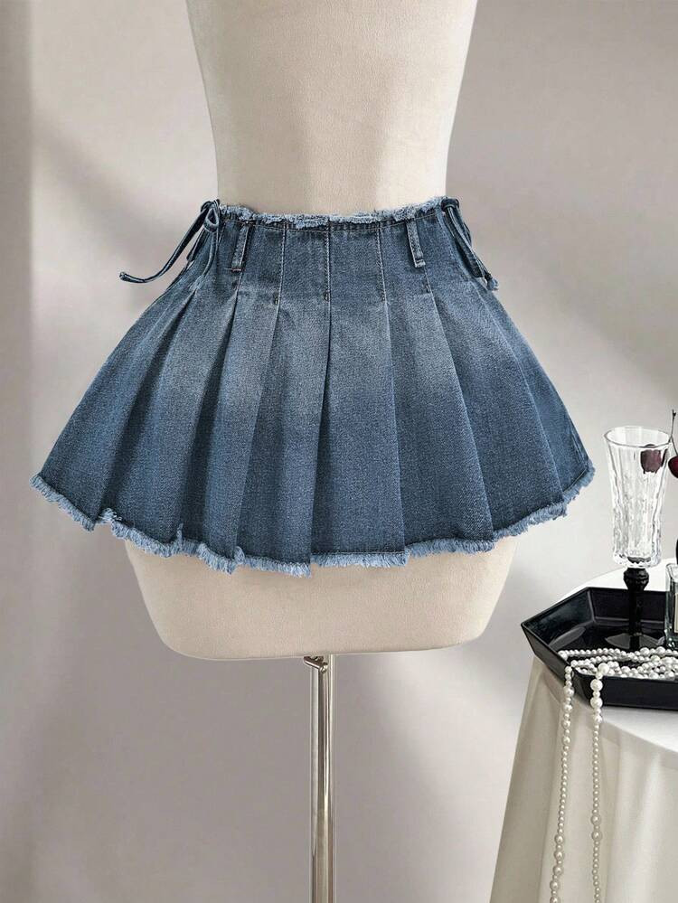 Women's Fashionable Frayed Pleated Denim Mini Skirt | SHEIN