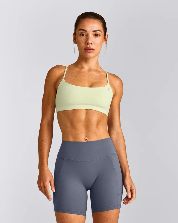 EasyLift\u2122 Strappy Sports Bra New Branding
Meadow Mist Green | Oner Active (UK / US)