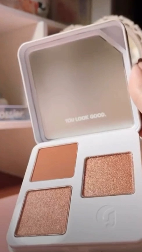 glossier warm-toned eyeshadows - the perfect everyday neutral palette 🍵 #cleangirl

#LTKunder50 #LTKbeauty #LTKFind