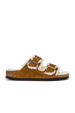 BIRKENSTOCK Arizona Shearling Sandal in Mink Natural from Revolve.com | Revolve Clothing (Global)