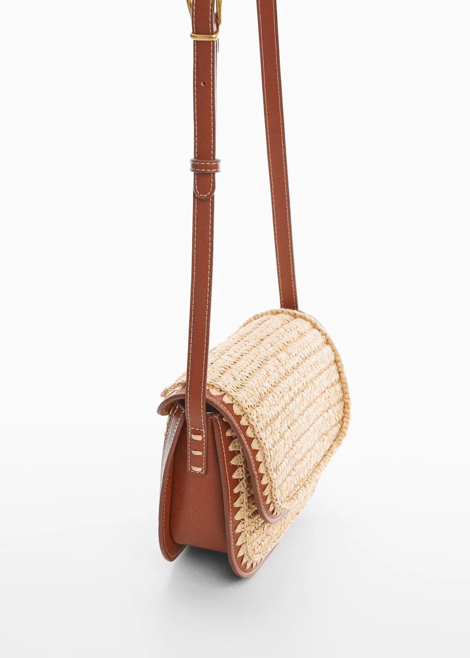 Contrast handle bag

Small. Natural fiber fabric. Contrast detail. Long adjustable strap. Metallic p | MANGO (US)