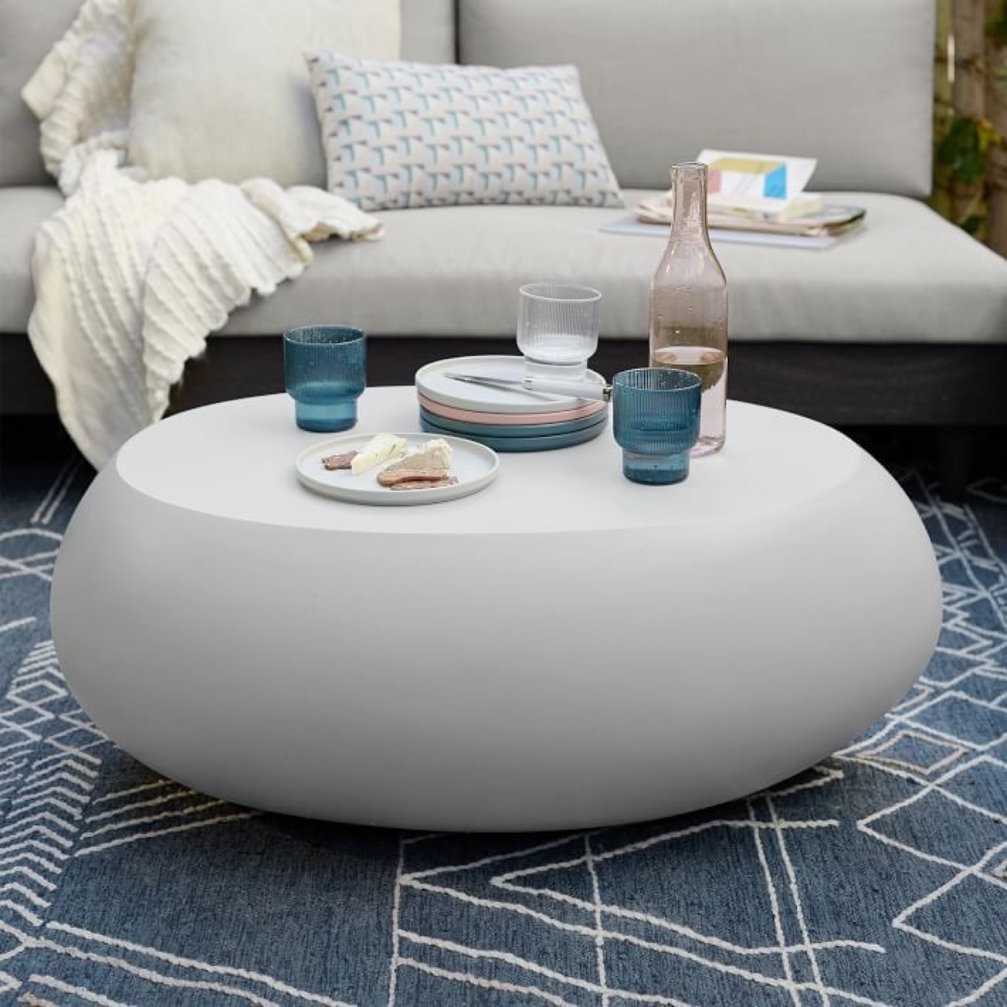 Beautiful outdoor coffee table!

#LTKhome