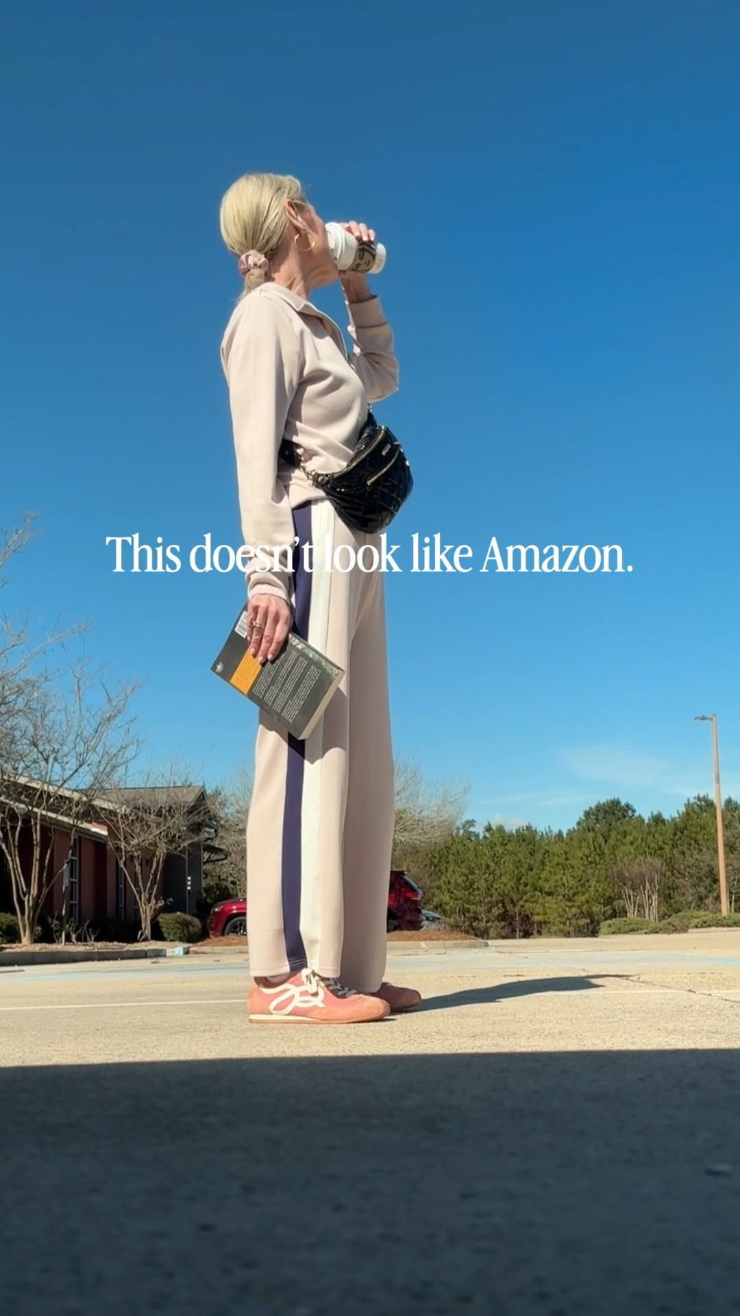Nope, it does not! 

Wearing my true size medium in this track suit from Amazon. I highly recommend + it is a designer look for less! 



#LTKOver40 #LTKootd #LTKTall
