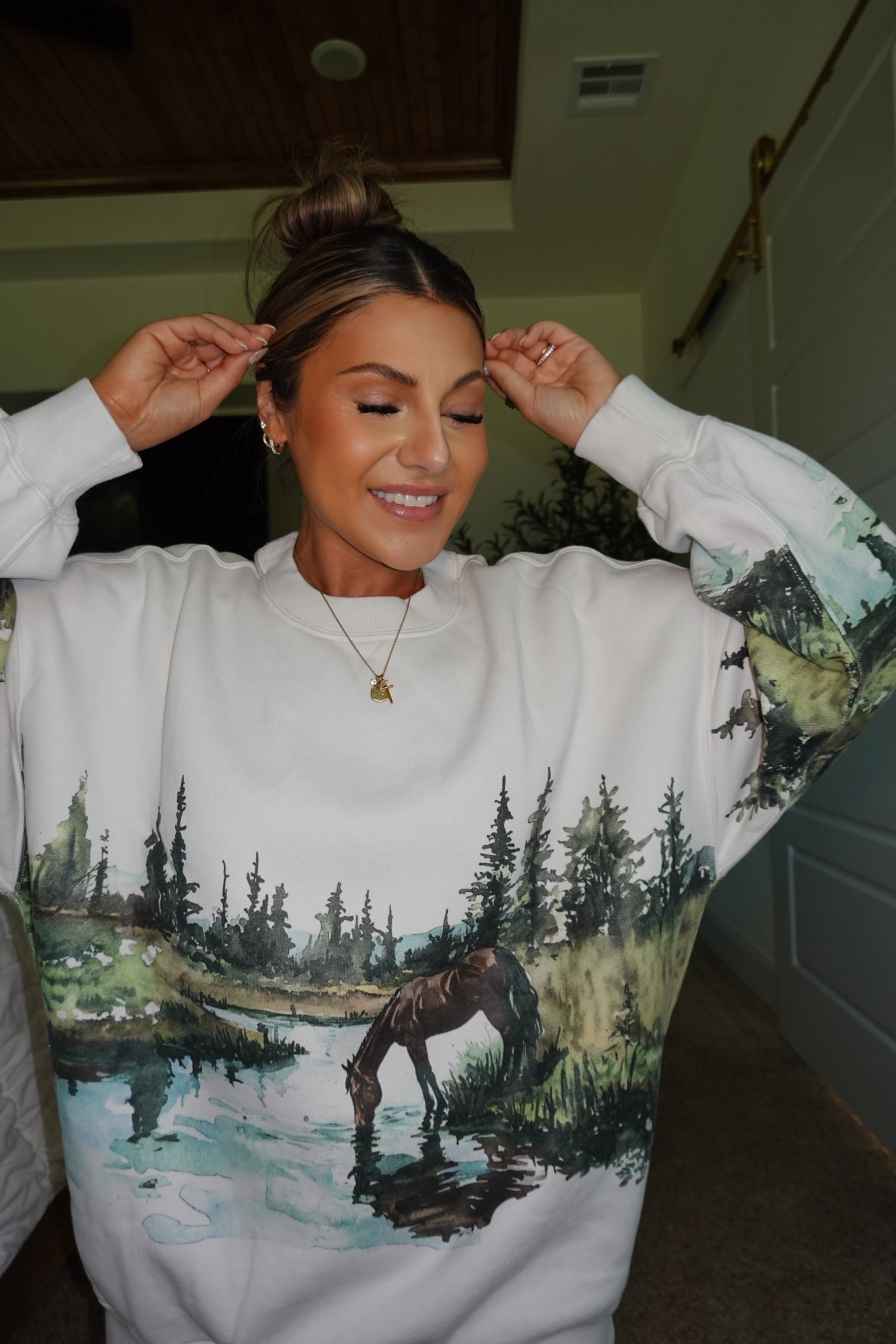 Abercrombie sweatshirt 💕

#LTKFindsUnder50 #LTKStyleTip #LTKFindsUnder100