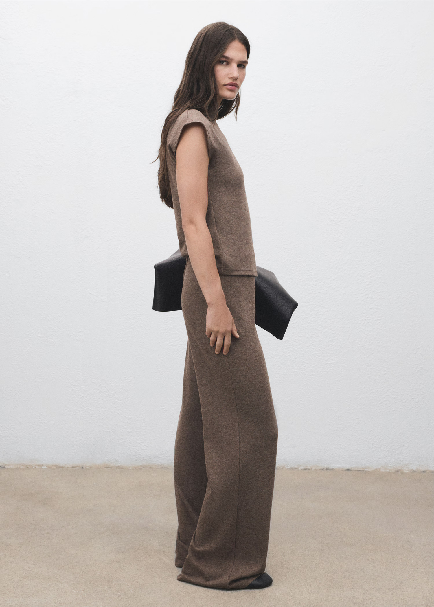 Knitted trousers with elastic waistband | MANGO (UK)