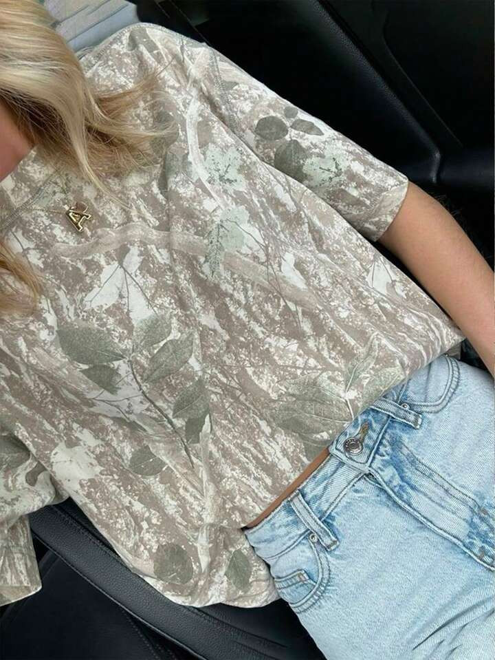 SHEIN EZwear CURVE Plus Size Women Plant Print Round Neck Short Sleeve Casual Loose T-Shirt | SHEIN