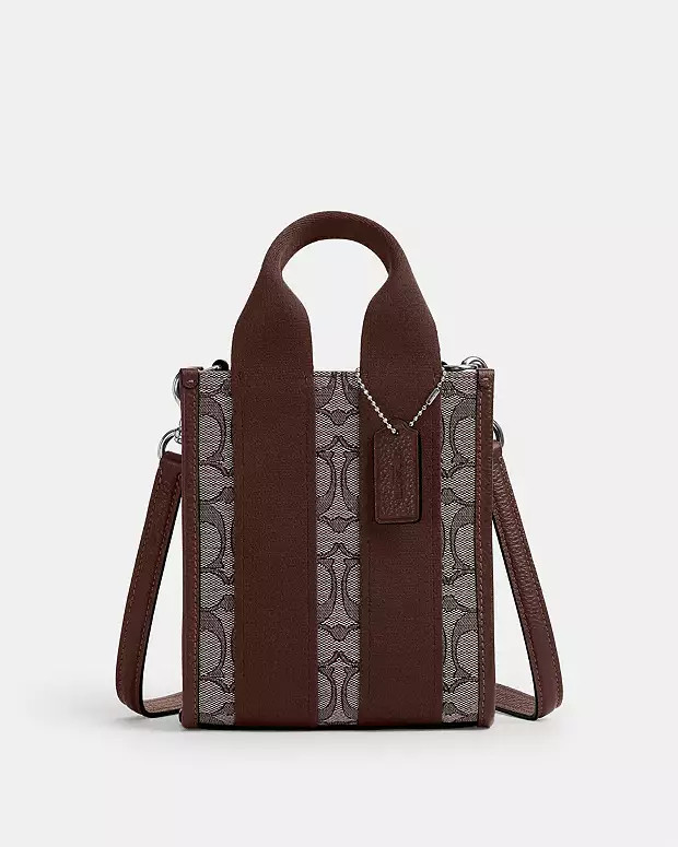 In Signature Jacquard | Coach (US)