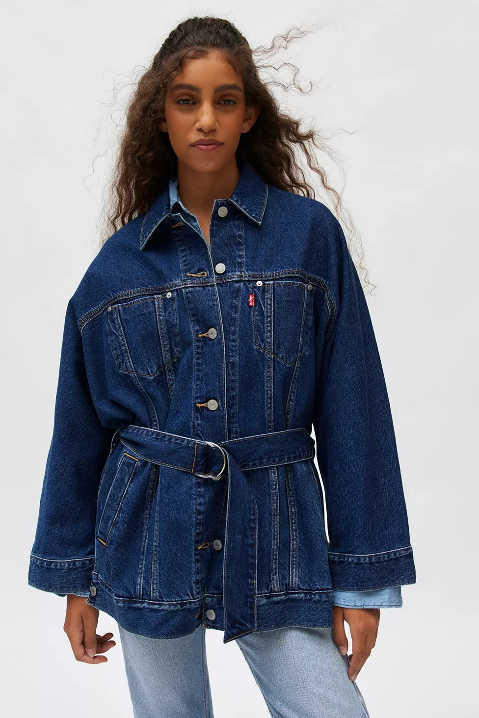 Levi’s® Belted Dolman Trucker Jacket | Urban Outfitters (US and RoW)