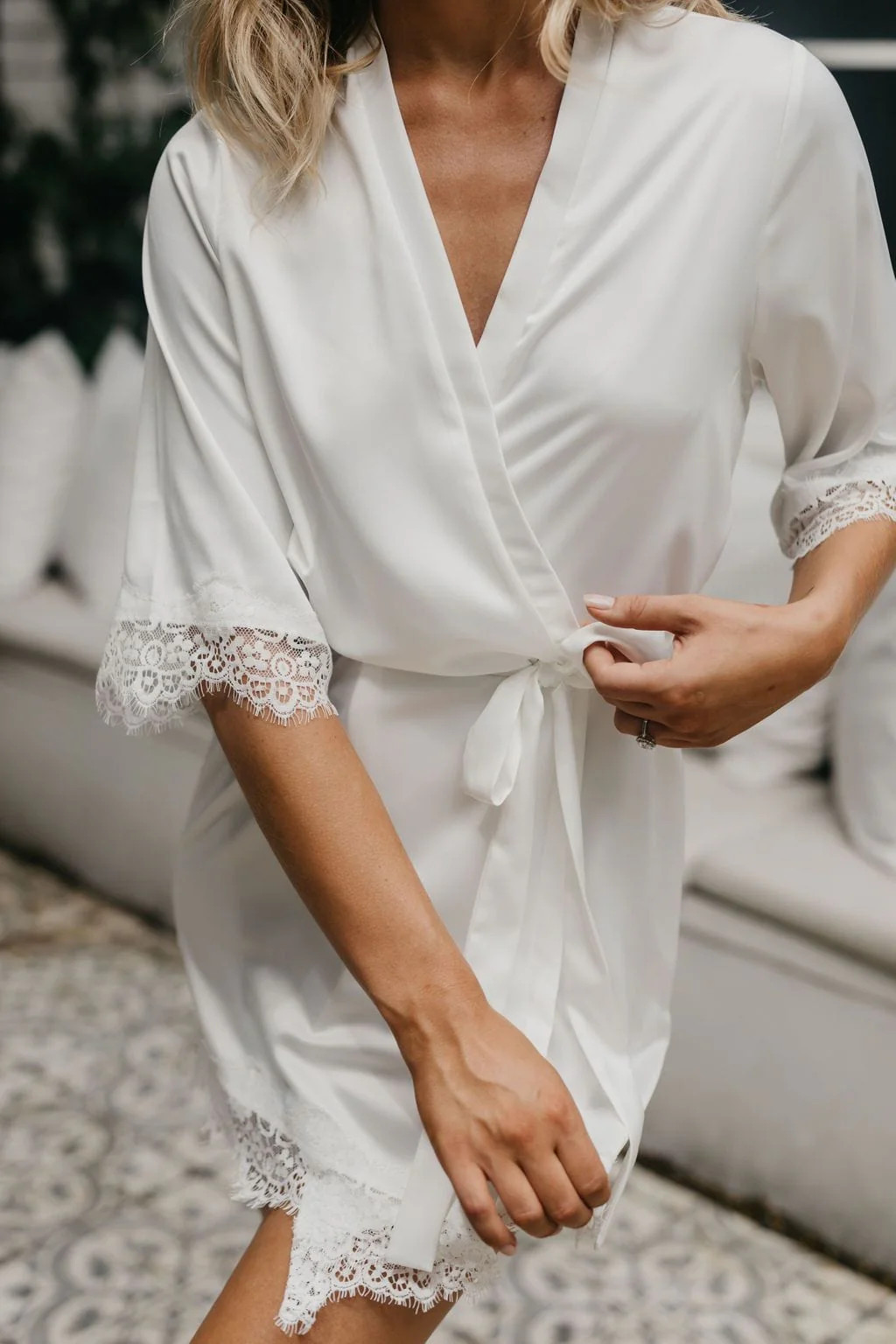 Josie Satin Lace Trim Robe - White / M/L | Le Rose Stories US