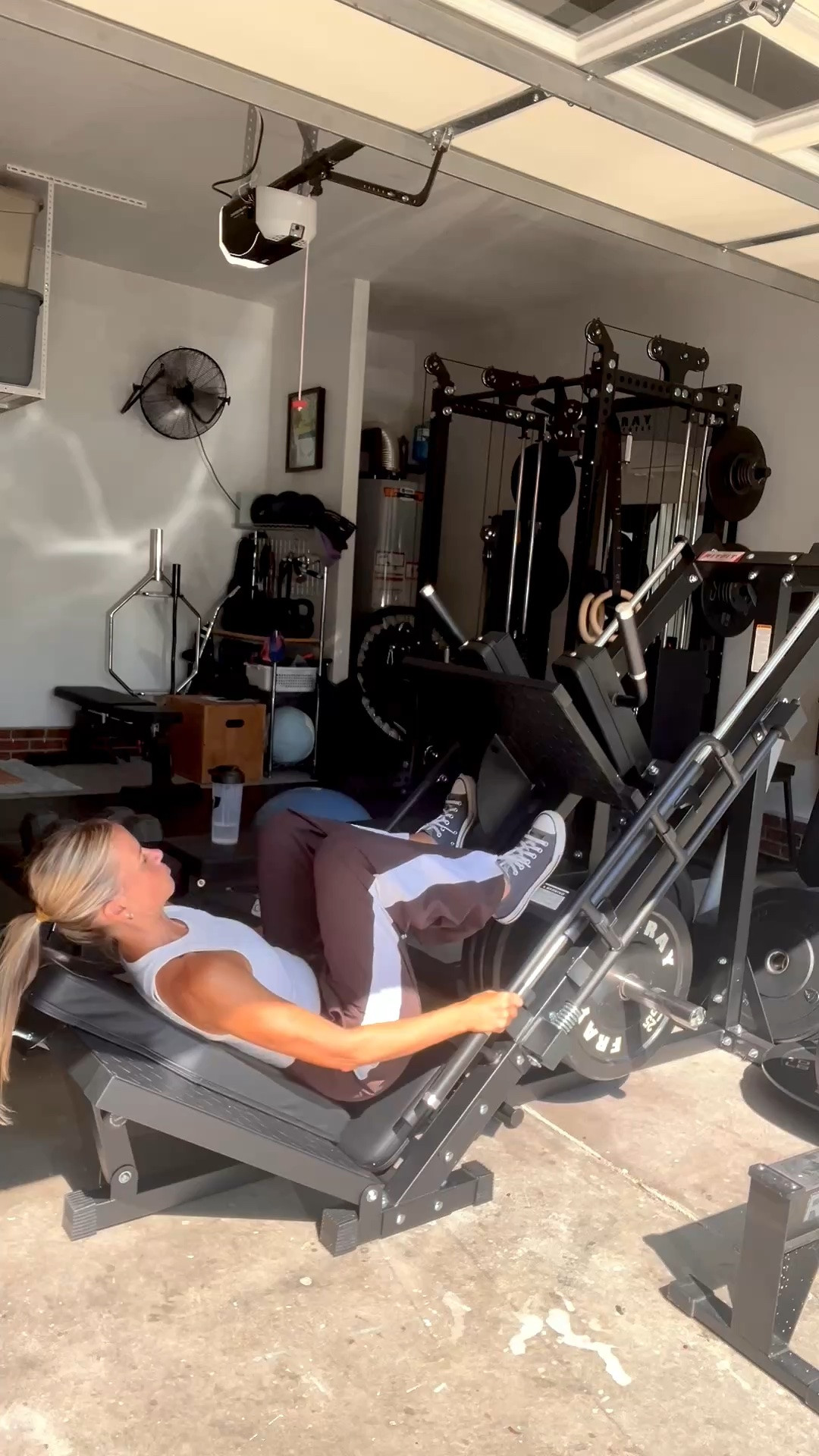 A few people have asked about these pants, so I added the link. I’m always happy to share pieces that are comfortable, functional, and actually get worn on repeat.

#LTKActive #LTKOver40 #LTKfitnessgoals