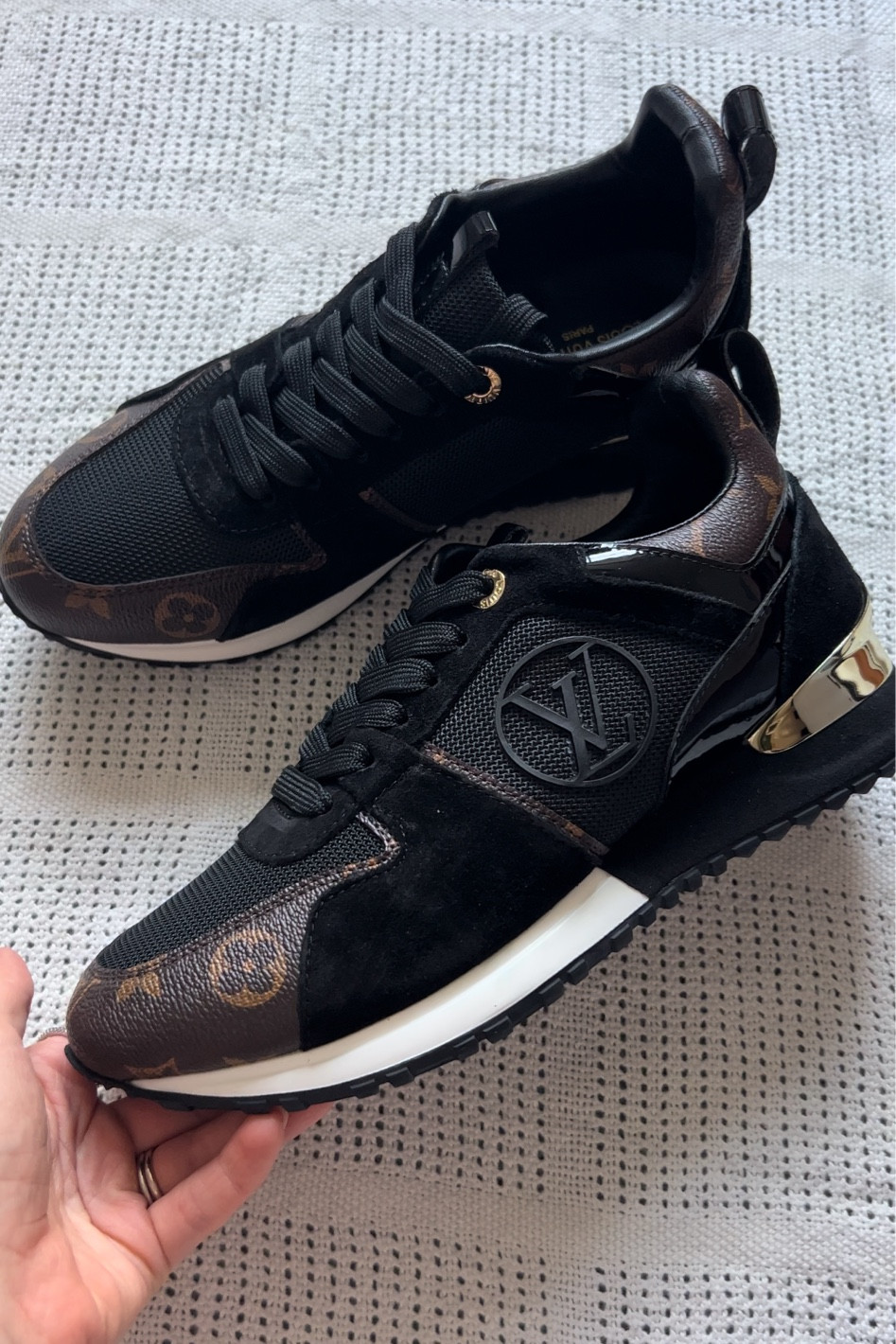 LV sneakers dhgate

#LTKShoeCrush #LTKStyleTip #LTKSaleAlert