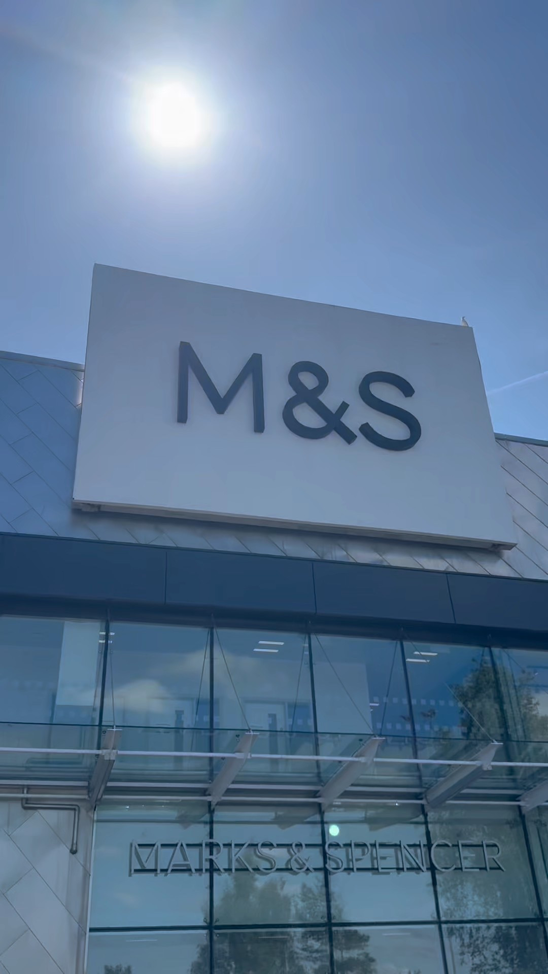 Tried this on mid-heatwave… the things I do for a good summer fit 😅
If you’re rushing into M&S last-minute or packing last-minute, here’s a quick haul with pieces you’ll actually wear.
From soft knits to tailored shorts — it’s giving “on holiday but still on time.”

#menswear #marksandspencer #summerstyle #mensfashionreel #ukmenswear #holidaystyle #lnwtd #summerhaul #mensfashionblogger #heatwavefits #linenstyle #menstryon #coolcasualstyle #easyfits 

#LTKuk #LTKmens #LTKstyletip