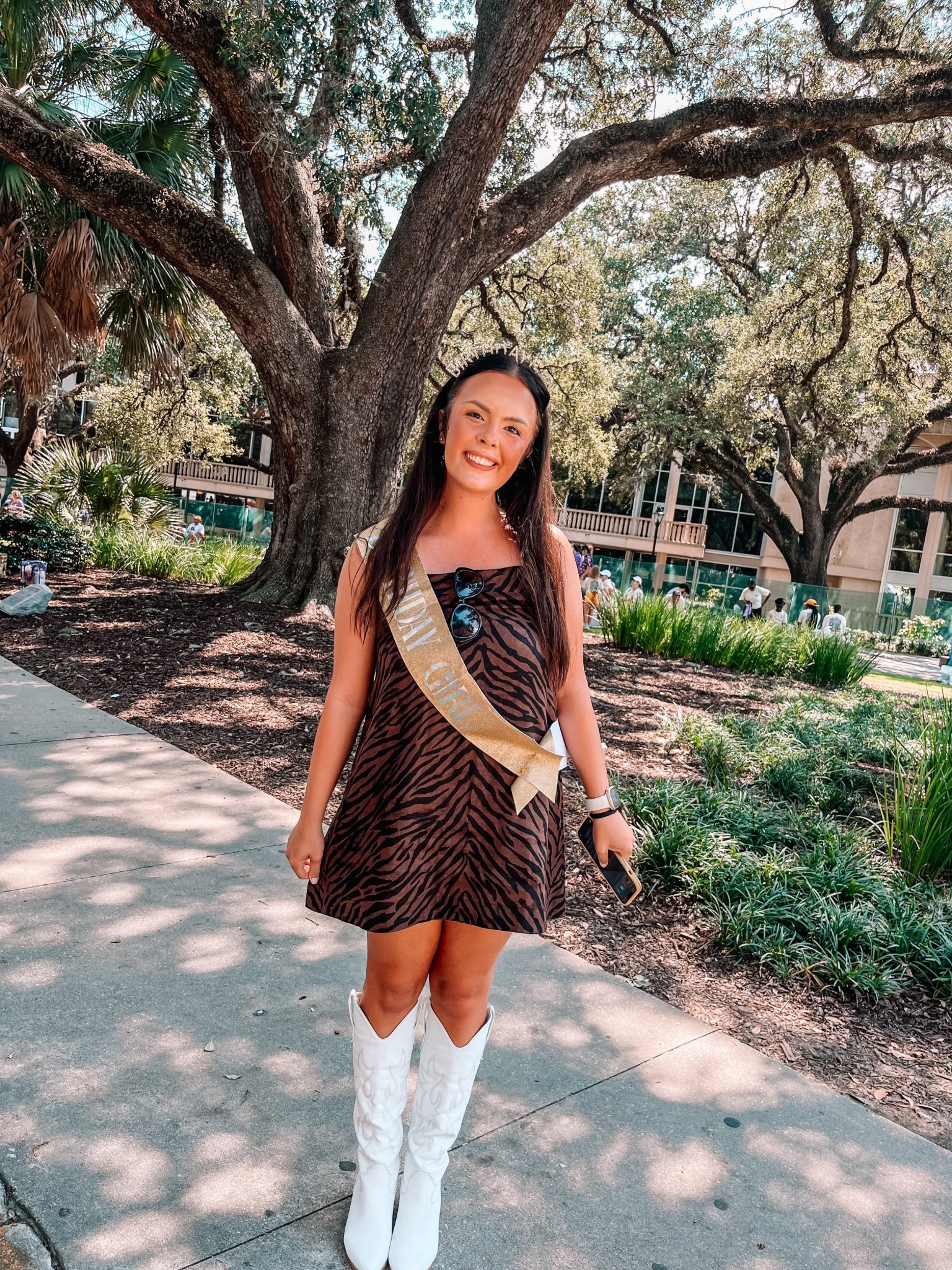 LSU Gameday outfit inspo to celebrate an early birthday back on campus ✨

Louisiana State University Geaux Tigers SEC Sorority OOTD game day outfit inspiration 

#LTKFindsUnder50 #LTKSeasonal #LTKFallSale