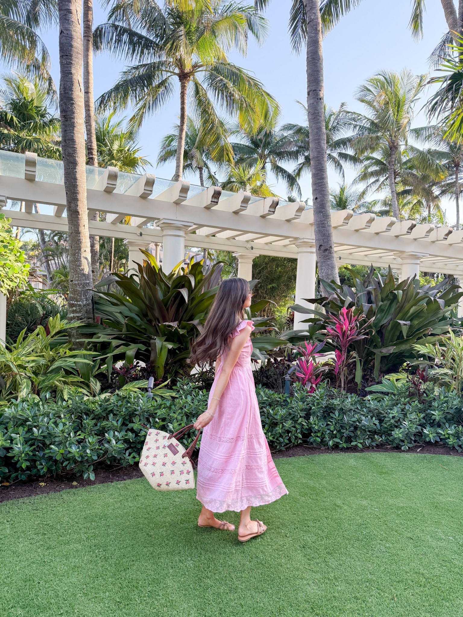 Summer dress perfect for dinner in Palm Beach! Wearing XXS, runs a tad big so sized down!

#LTKTravel #LTKSaleAlert #LTKSeasonal