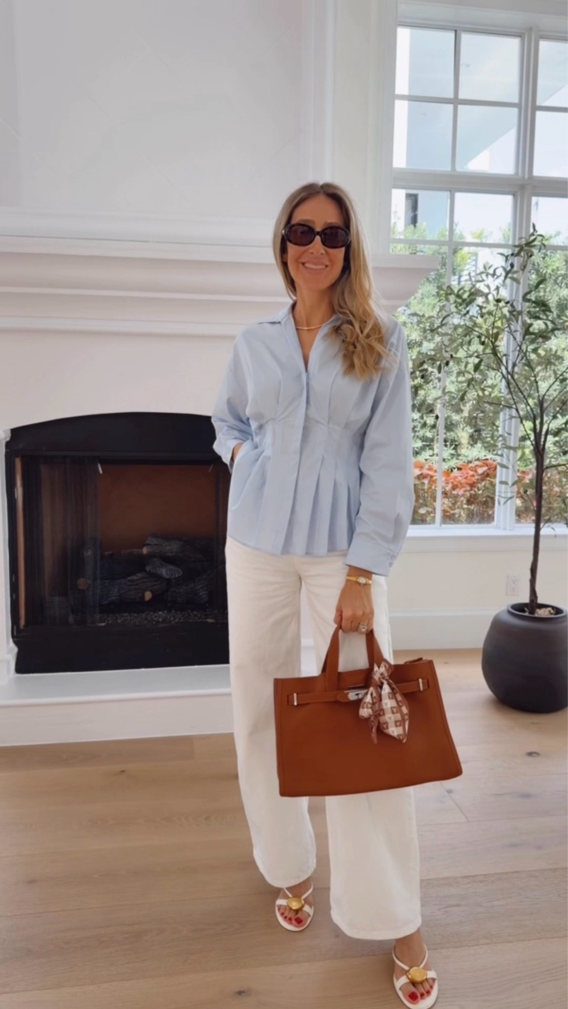 Casual chic outfit that is perfect for this season! Elegant and comfortable, fits true to size and I’m wearing size small

#LTKU #LTKSeasonal #LTKOver40