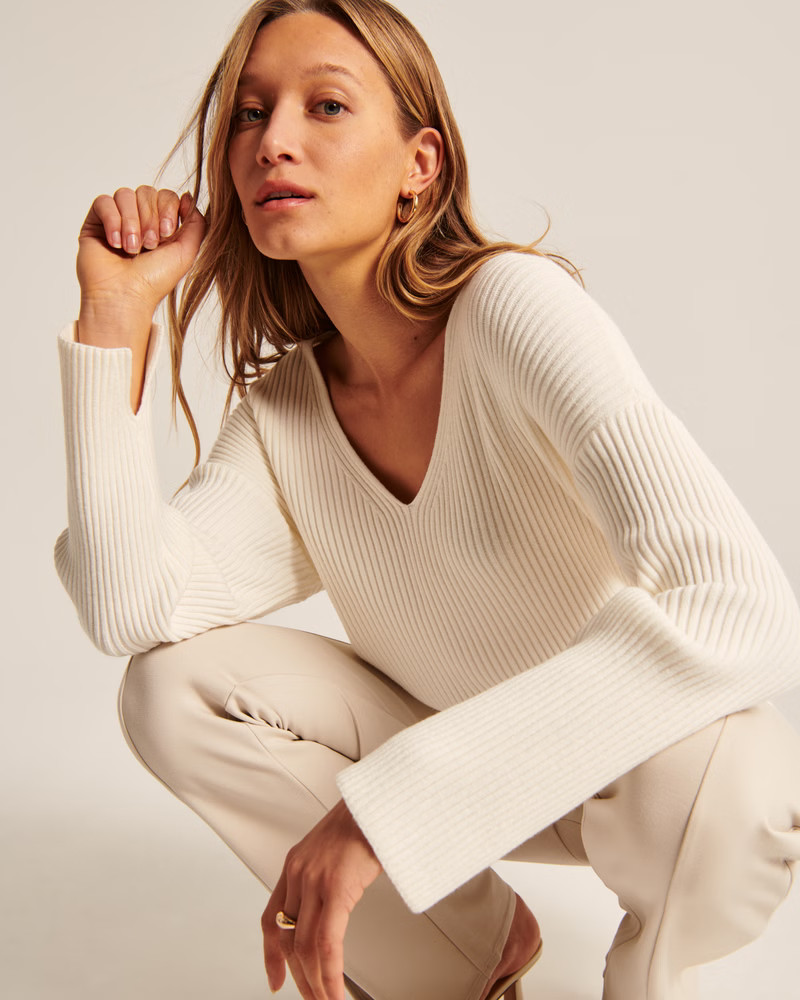Women's LuxeLoft Oversized V-Neck Sweater | Women's Clearance | Abercrombie.com | Abercrombie & Fitch (US)