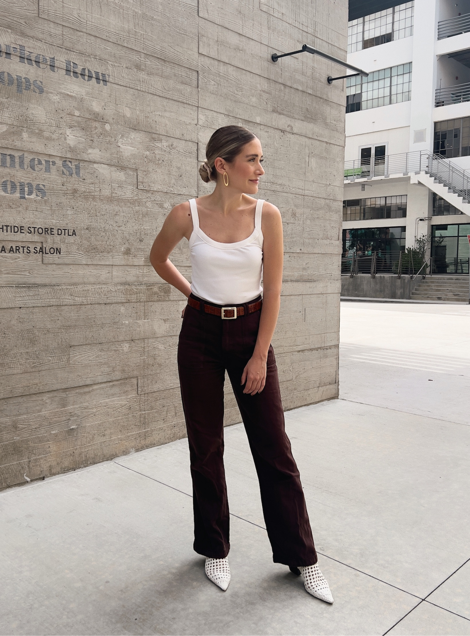 It’s still hot but that won’t stop me from pulling out my brown jeans for pre-fall looks! #fallstyle #zarawomen

#LTKSeasonal