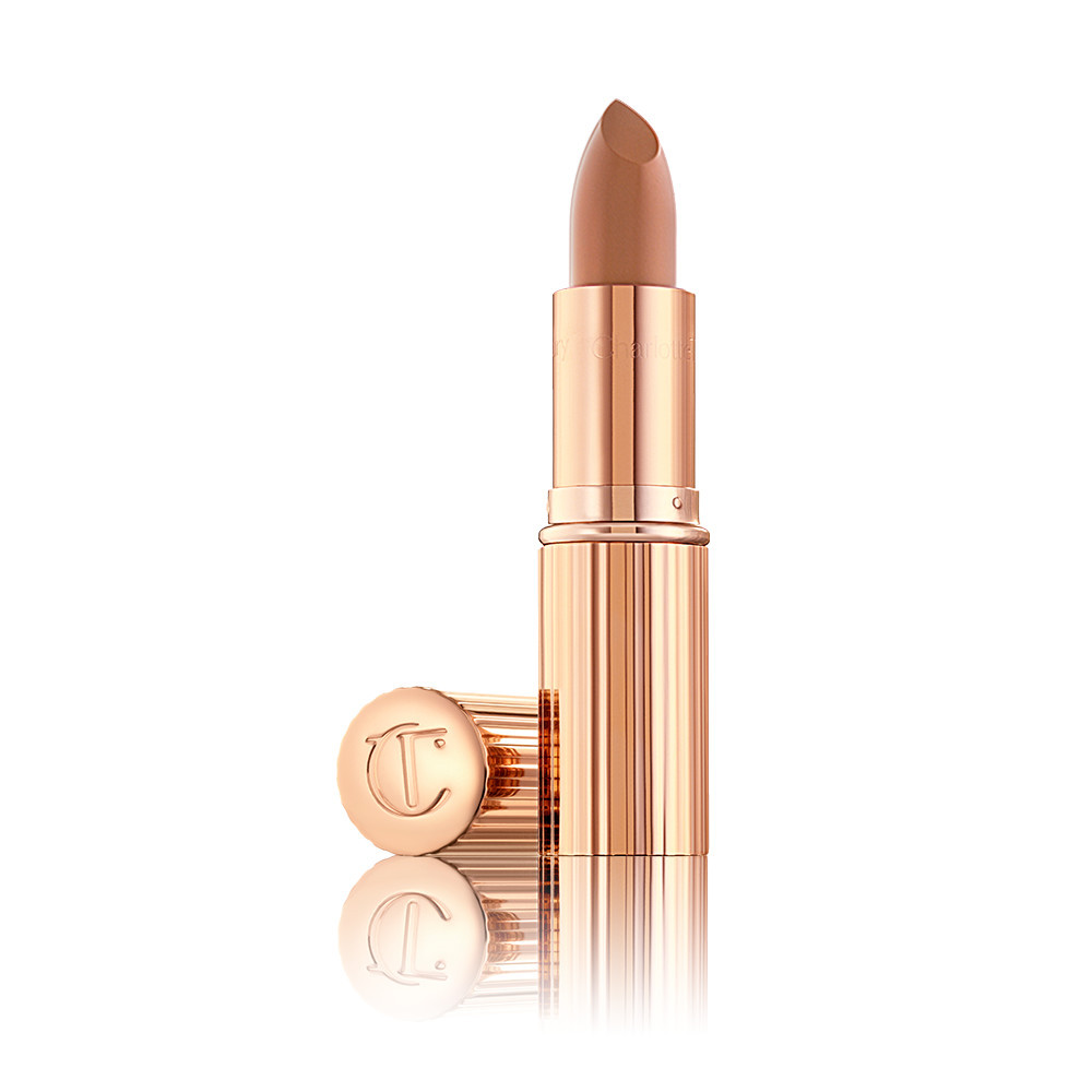 K.I.S.S.I.N.G | Charlotte Tilbury (UK) 