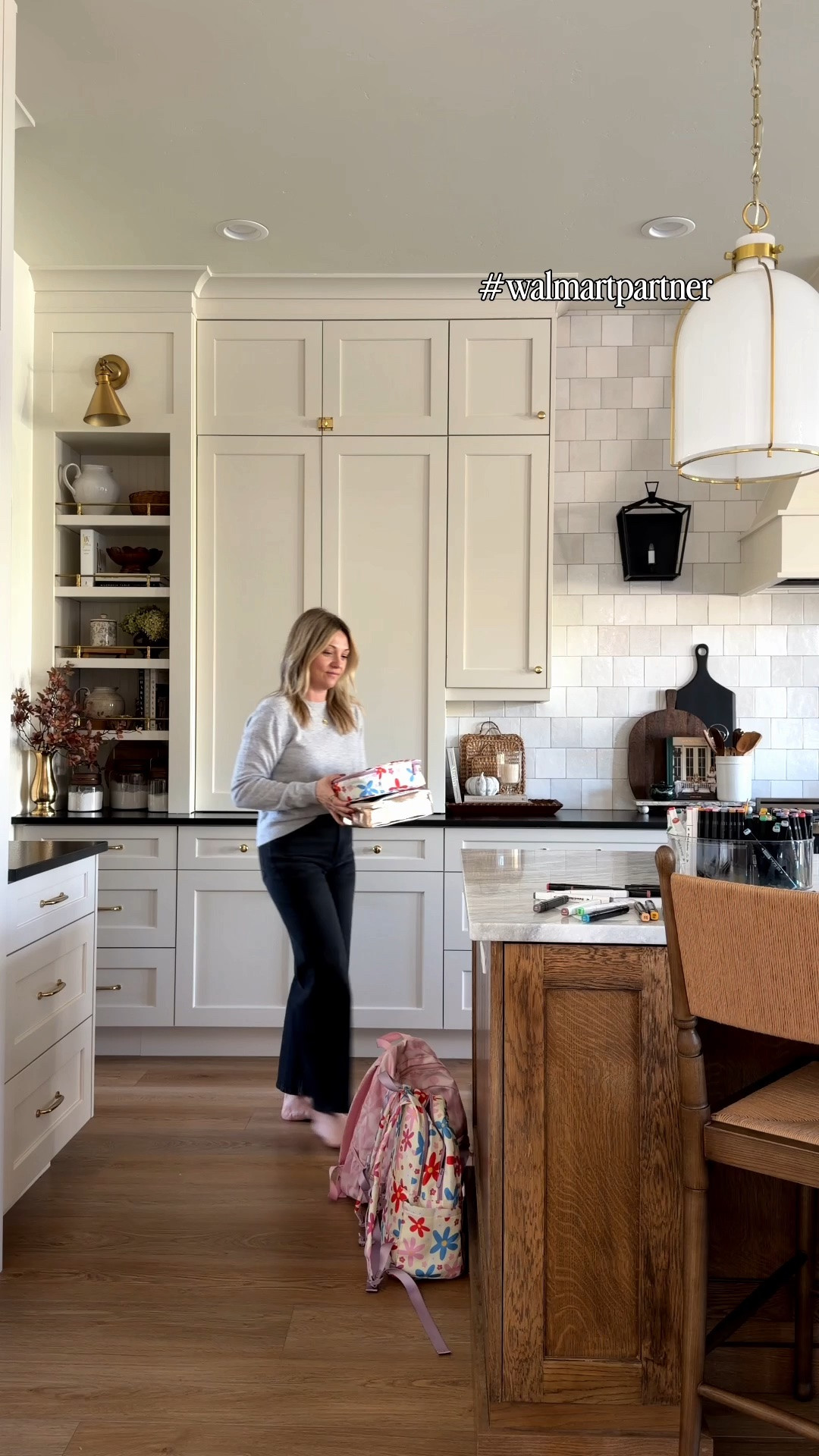 #walmartpartner Sparky is ultimate Mom Hack 👏🏻
Highly suggest downloading the Walmart App and trying Sparky, your AI shopping assistant 🤩  I can’t believe how much time and mental energy this saved me for a simple daily task - it’s like having my own personal assistant! 
@walmart #walmartpartner