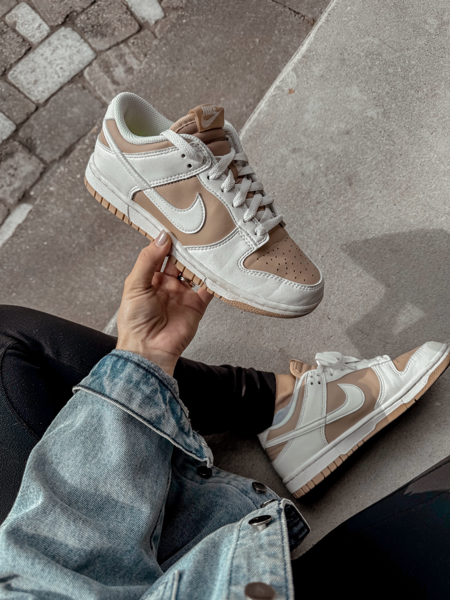 My everyday go-to @nikes are 40% off today! I’m obsessed! 😍 

Come Stay Awhile, Nike shoes, Everyday shoes for women 

#LTKShoeCrush #LTKStyleTip #LTKSaleAlert