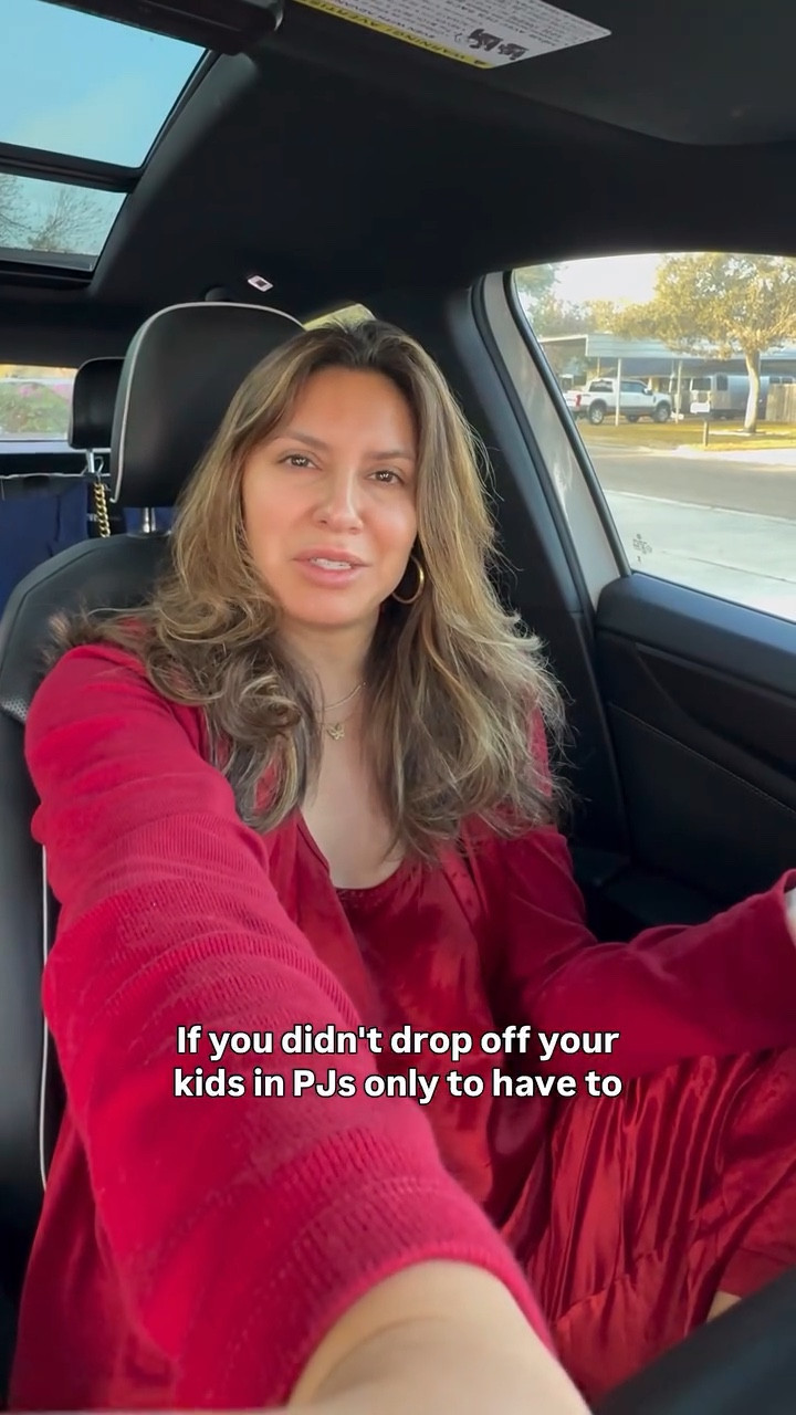 Hi, I’m Vanessa 👋🏼 and last Monday’s spend the day with me brought me approx 2k more of you, of us (!!!) and I’m so happy you’re here! 🤗 So today, spend the day with me again in real life and real time — because I want to be sure the unedited and slightly unhinged working moms & wives like me & you feel seen & heard on here, too 💕✨ 

#workingmom #findingbalance #modernmotherhood #everydayaesthetic #frfr