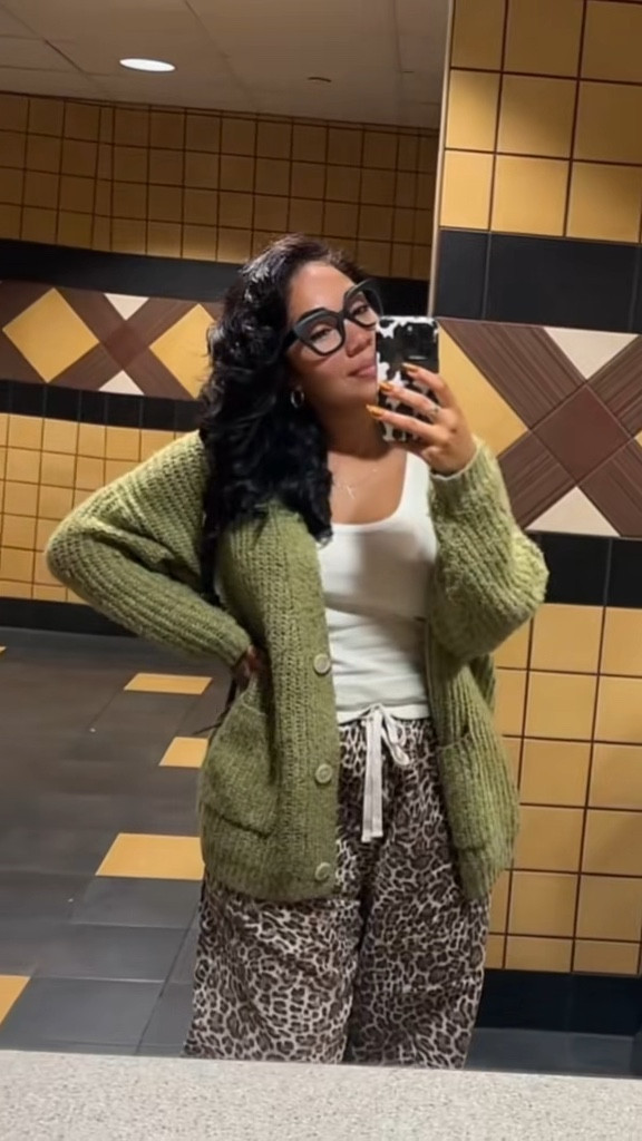 Always slay🙌🏾 Especially for Wicked for Good 💚💗 these Gap baggy pants have become my favorite and I shall where them every other week because I love them that much 😌

#LTKgrwm #LTKootd