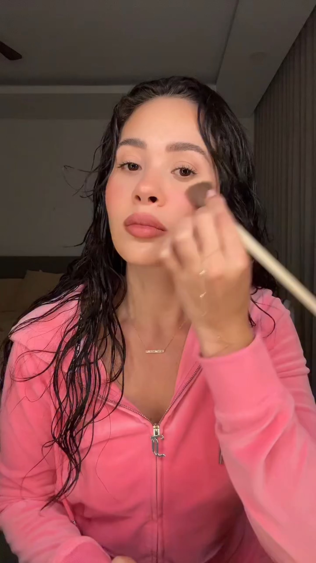 Para las millenial girlies 😭 #GRWM to go watch #freakierfriday 🥹esta fue una de mis películas favoritas cuando tenía 6 años así que ya se imaginan jajaja todo un evento 💕 ame!!! 

#2000s #juicycouturefinds #fyp #freakyfriday