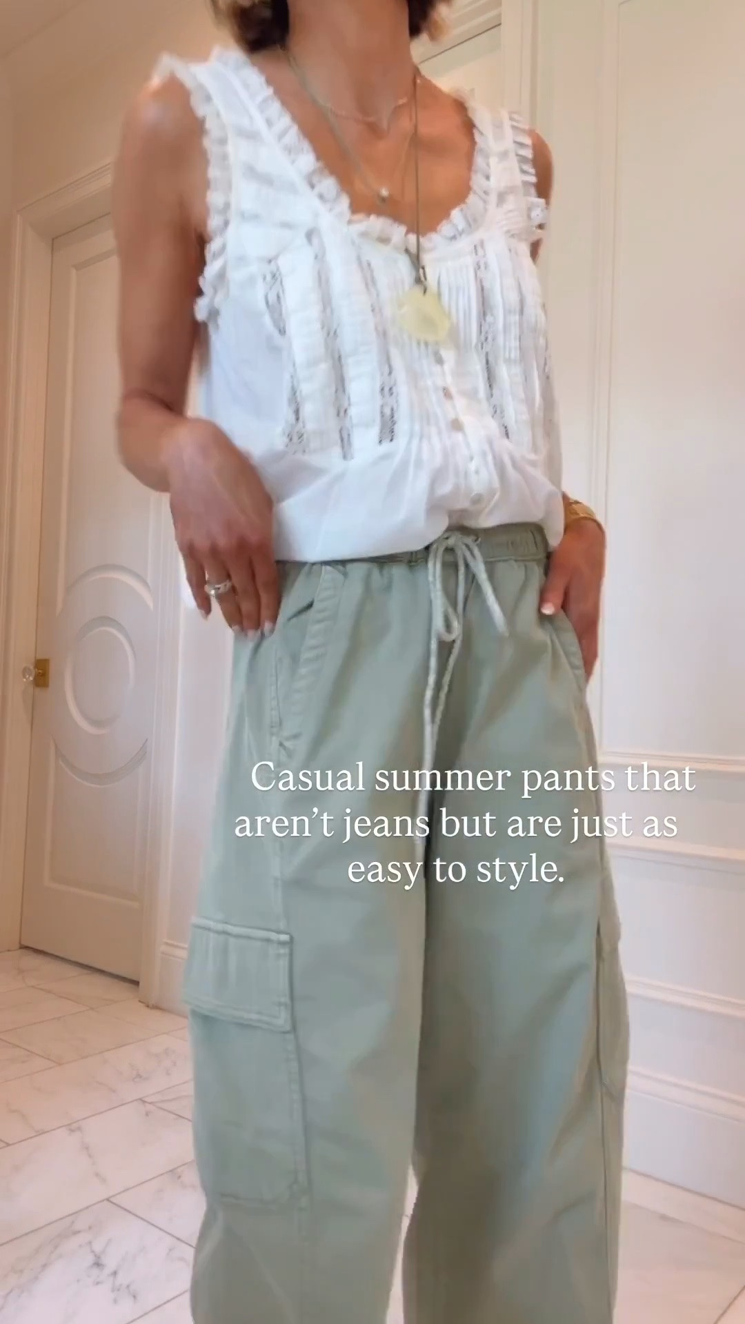 Obsessed with these barrel pants! I'm wearing size xs in pants and bottoms
