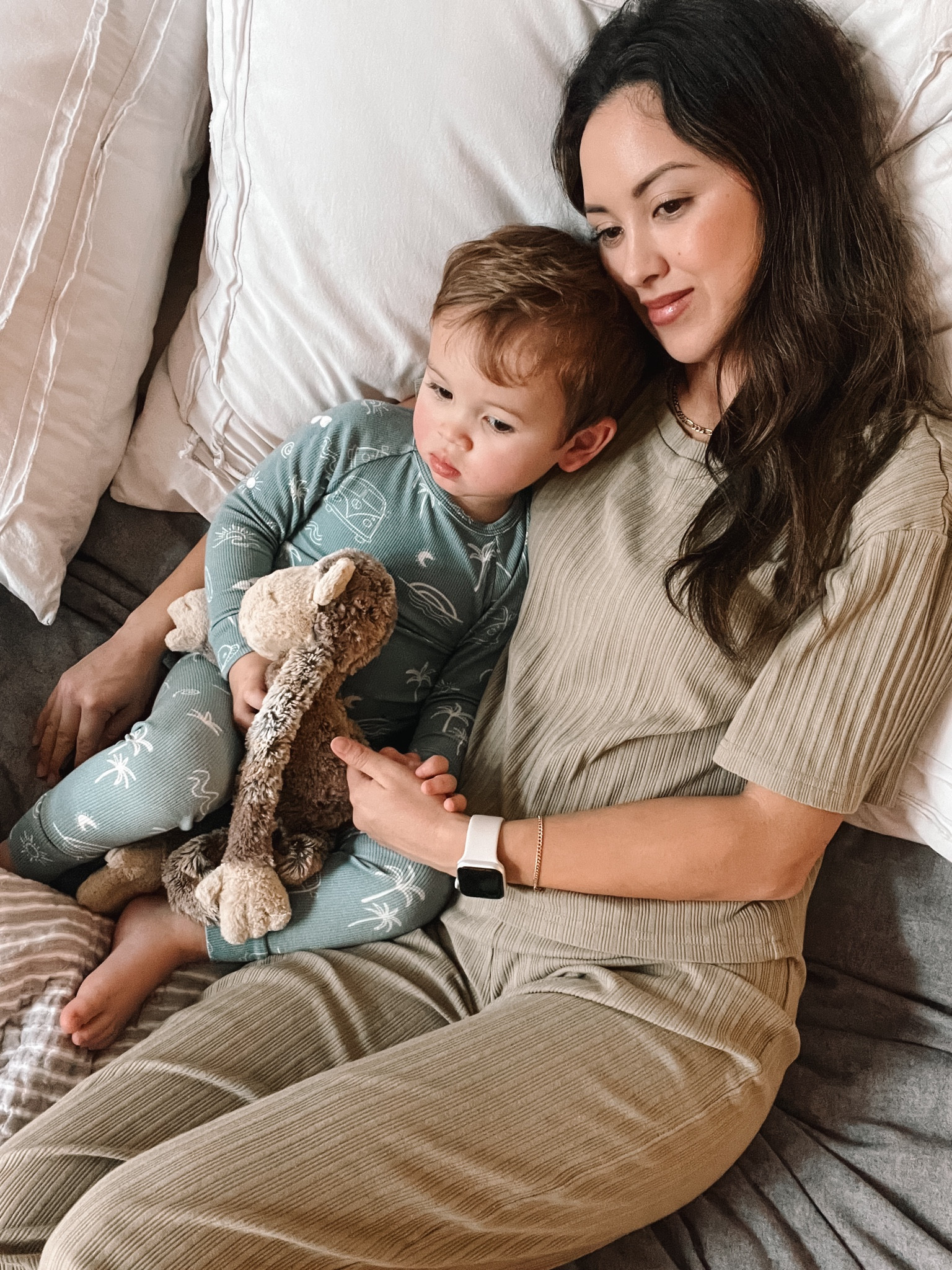 Love how a matching set instantly makes you look put together! And it’s so nice to not have to think about what to wear! #momuniform 

#LTKfindsunder50 #LTKGiftGuide