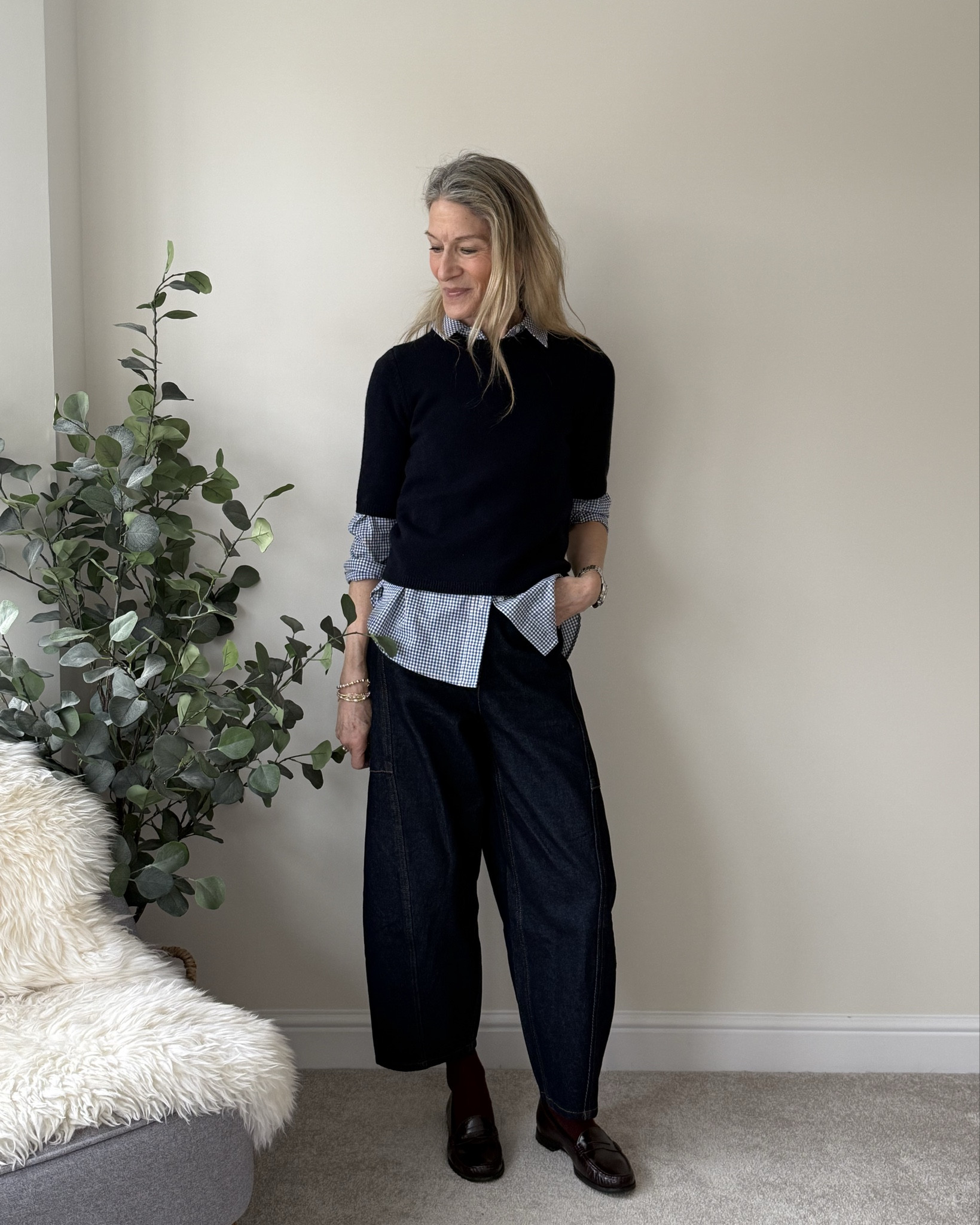 What I’ve been wearing. 
Easy pieces to wear with denim. 
Navy Knit
Gingham Shirt
Brown shirtdress
Wide leg Jeans 
Ecru Jeans
Barrel Jeans 
Dark denim Jeans 
Loafers 
Suede Bag 


#LTKFashionMonth #LTKover50style #LTKuk