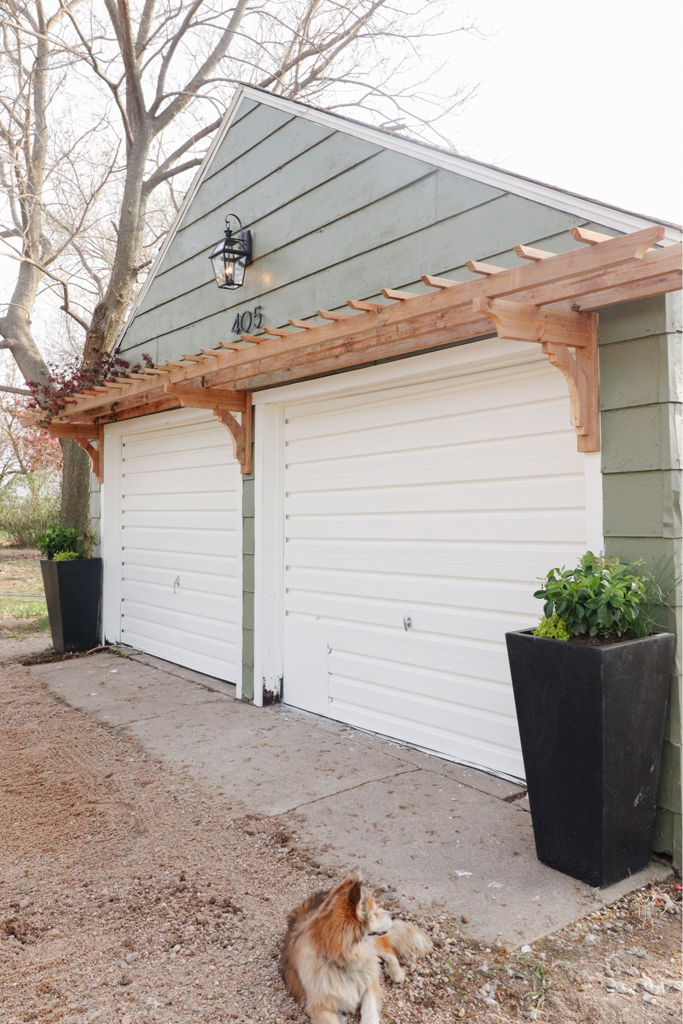 Sharing some of the details from our old garage makeover!  

 #LTKHome