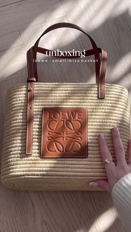Unboxing my new summer bag 🤎 

Loewe small Ibiza square basket, basket bag, Loewe handbag, straw bag 

#LTKitbag #LTKSeasonal #LTKVideo