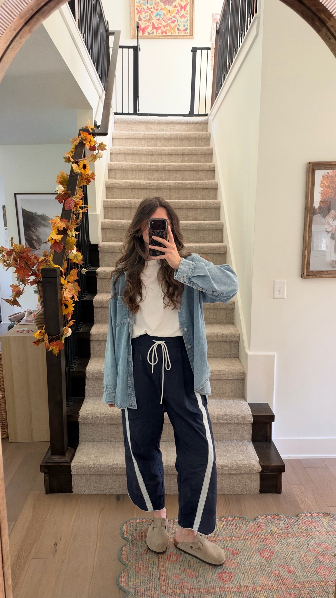 a simple go to outfit! wearing a small in tee and track pants! Medium in button down (sized up for more oversized fit) 

Fall outfit, mom style
