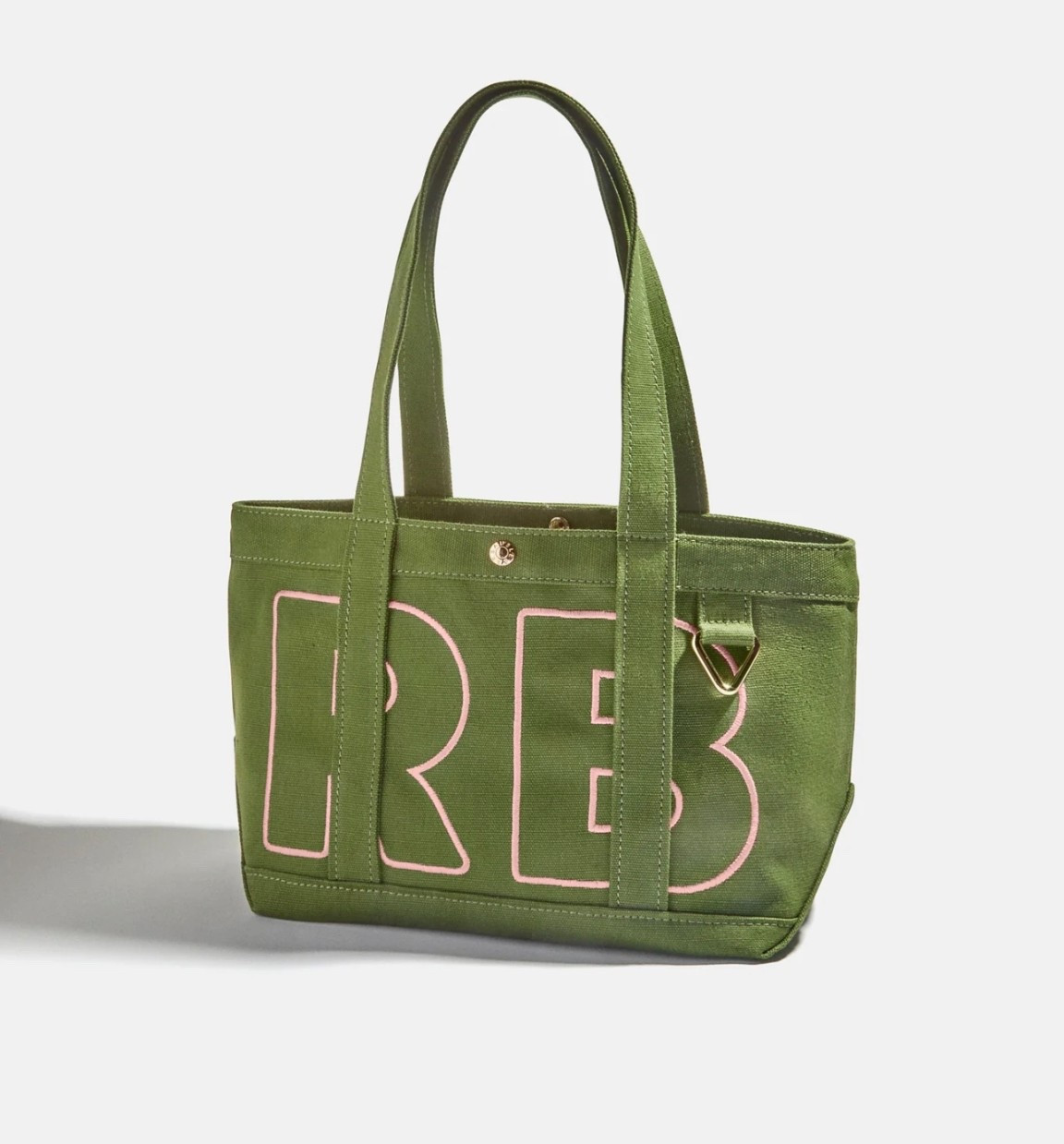 Obsessed with this bag right now!!! Patiently waiting for mine to come in

#LTKStyleTip #LTKTravel #LTKFindsUnder100