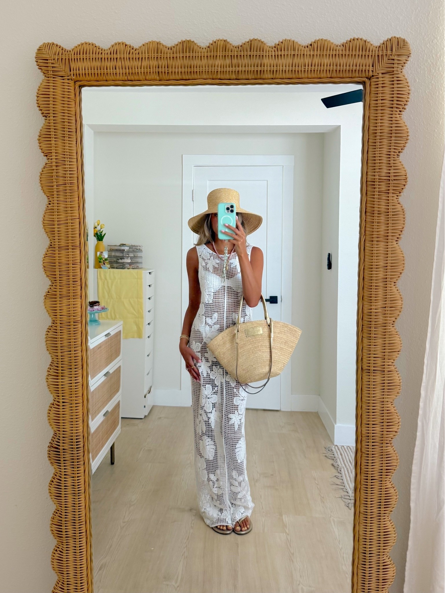 Saturday pool day outfit + my favorite cover up at the moment 💕⭐️