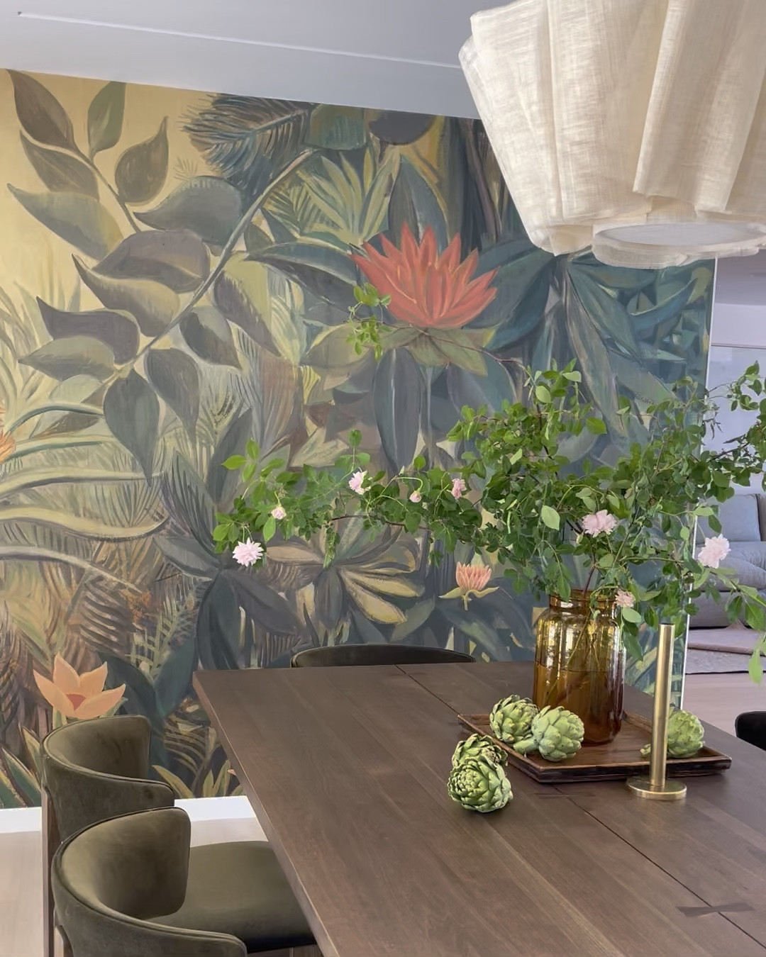 A dining room inspired by natural textures, colors and vibes 🌿 

#LTKStyleTip #LTKHome #LTKFindsUnder100