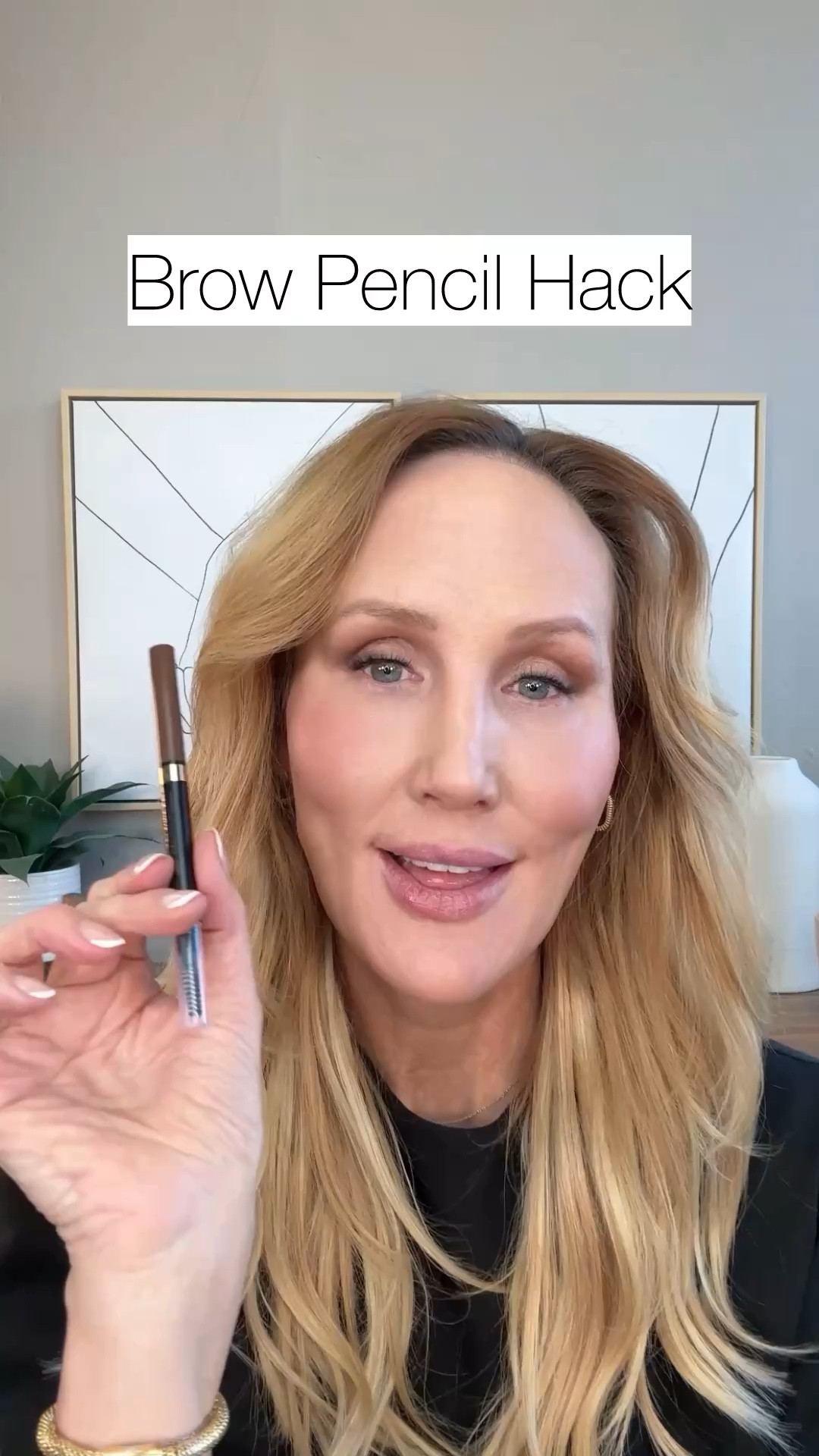 This brow pencil hack is fantastic! ❤️

#makeup #makeuptip #makeuphack #makeupover50 #brows 
